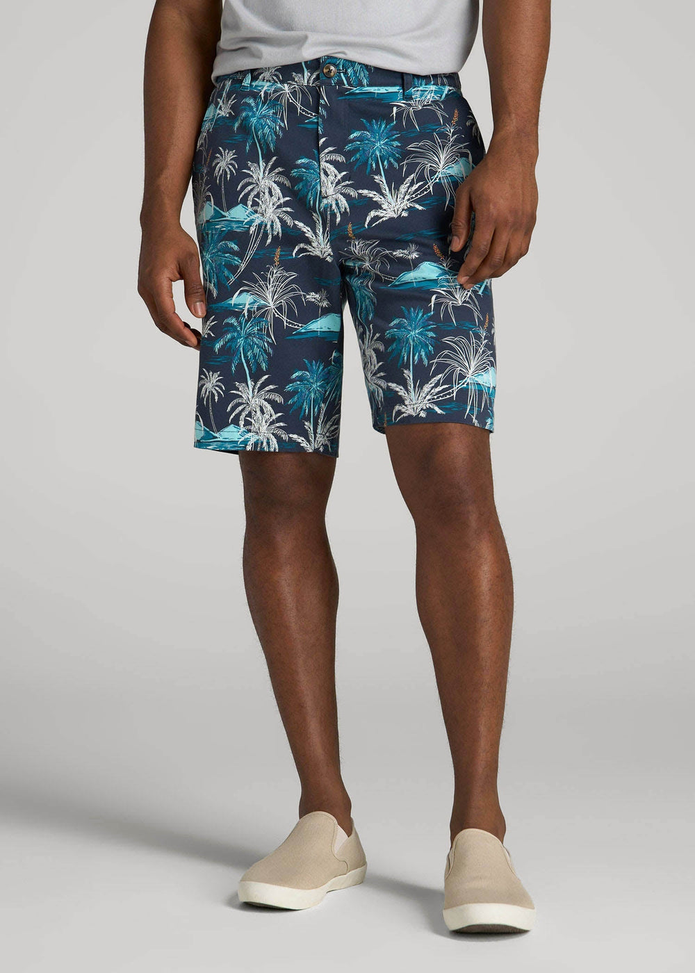 American Tall Online | Printed Stretch Cotton Shorts for Tall Men in Blue and White Palms