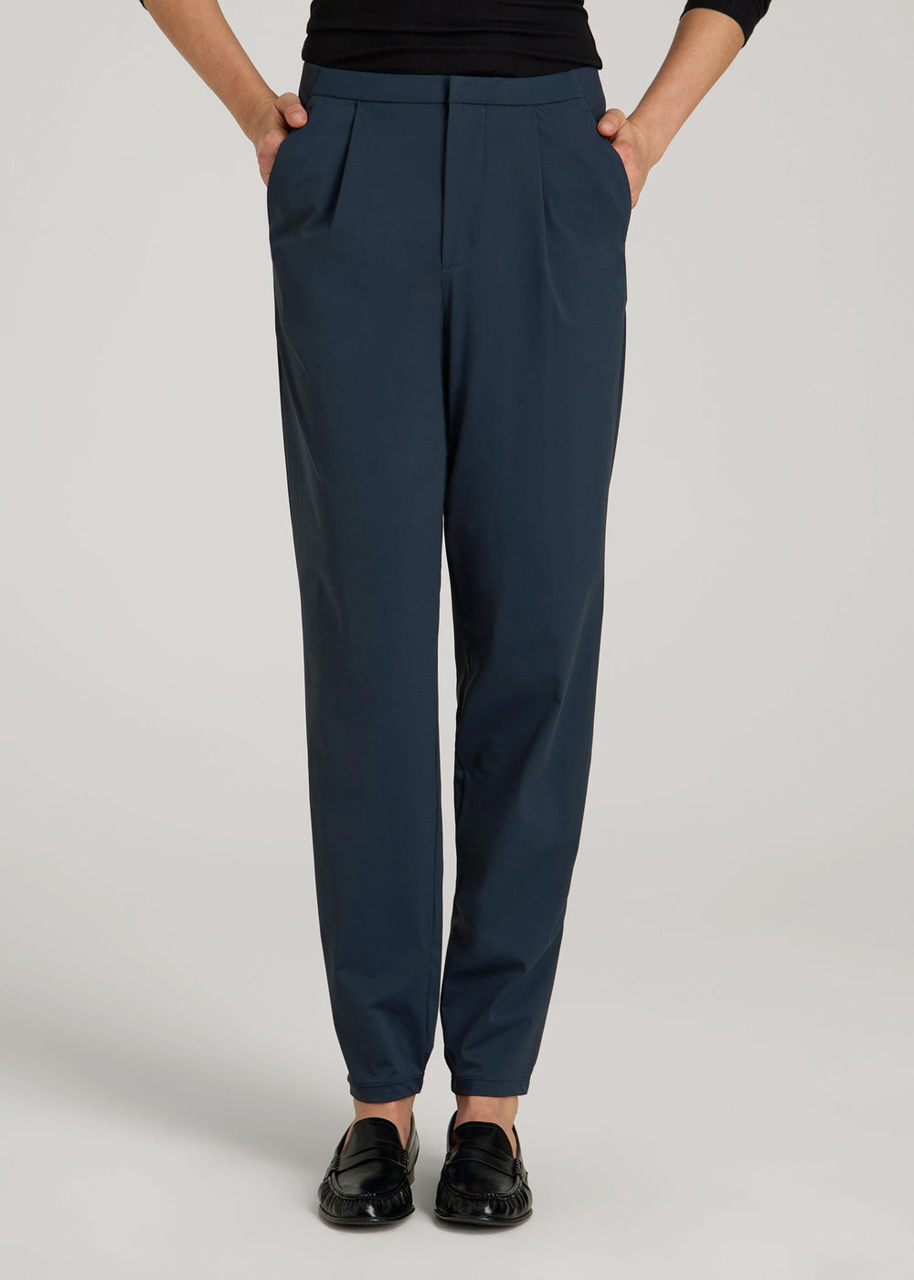 American Tall For Sale | Commuter Pleated Jogger Pant in for Tall Women Navy