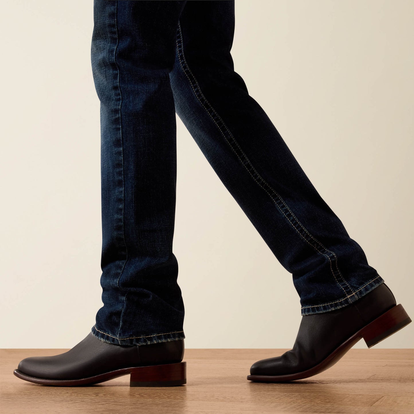 Ariat M8 Modern Carlington Slim Straight Leg Jeans