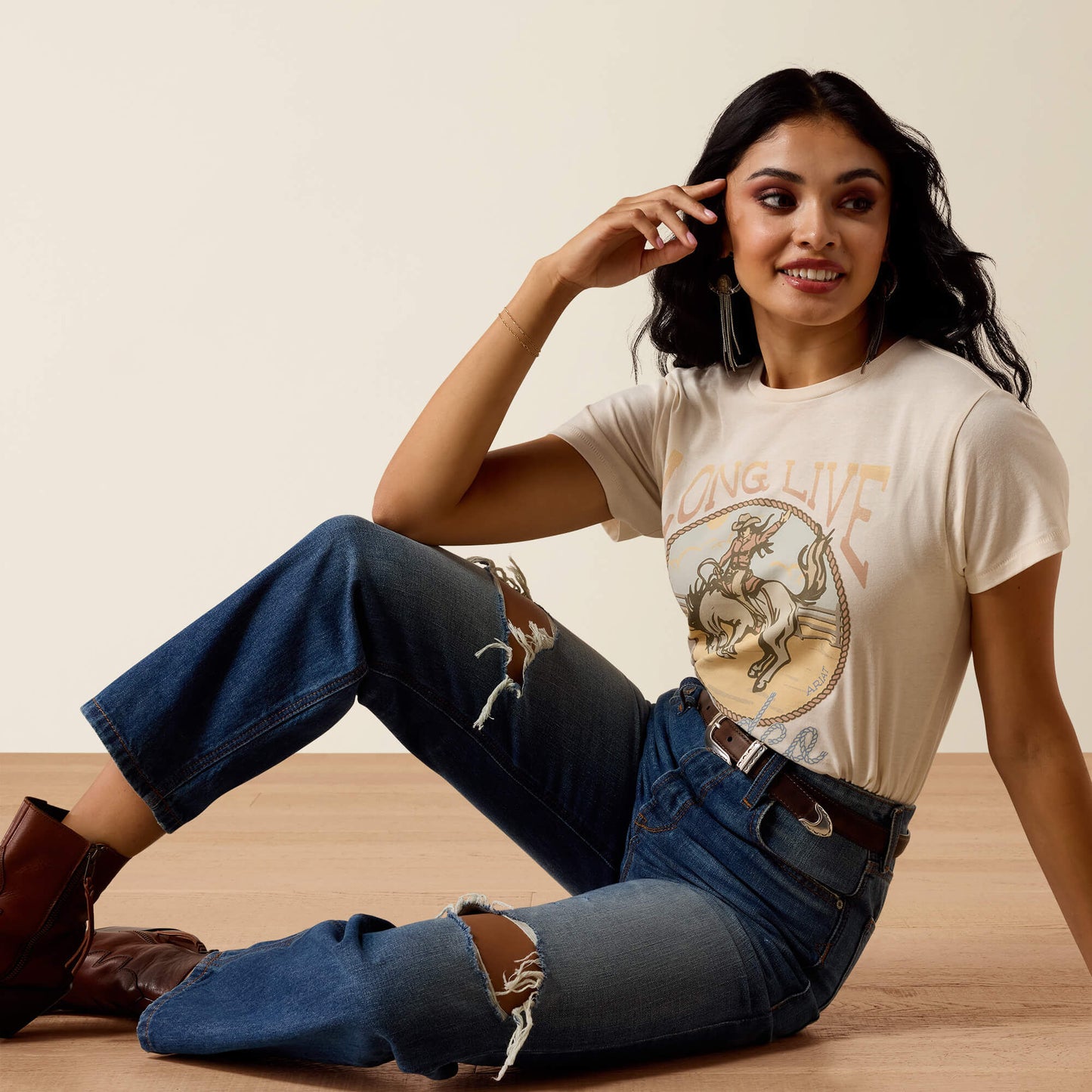 Ariat Ultra High Rise Relaxed Tomboy Straight Leg Jeans