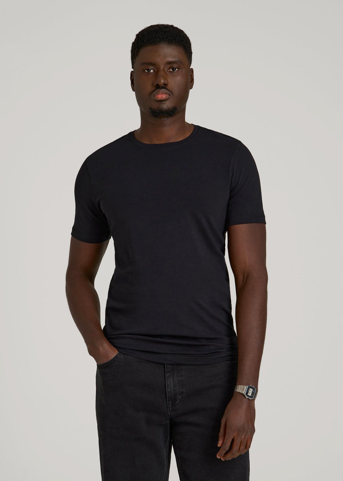 American Tall Outlet | The Essential Slim Fit Crewneck Tee for Tall Men in Black