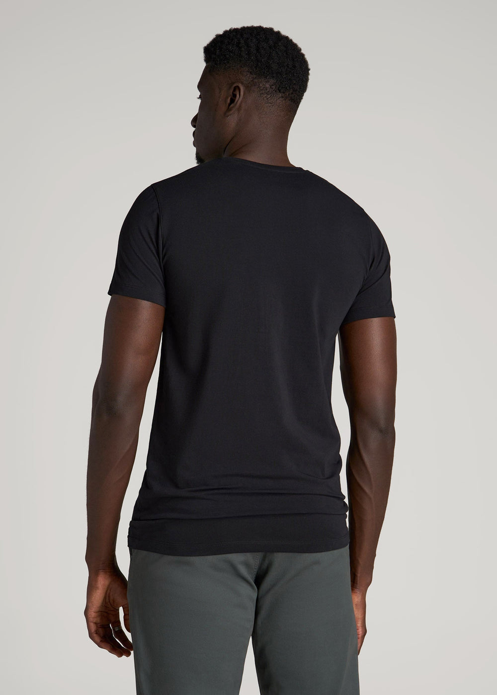 American Tall Outlet | The Essential Modern Fit Crewneck Tee for Tall Men in Black