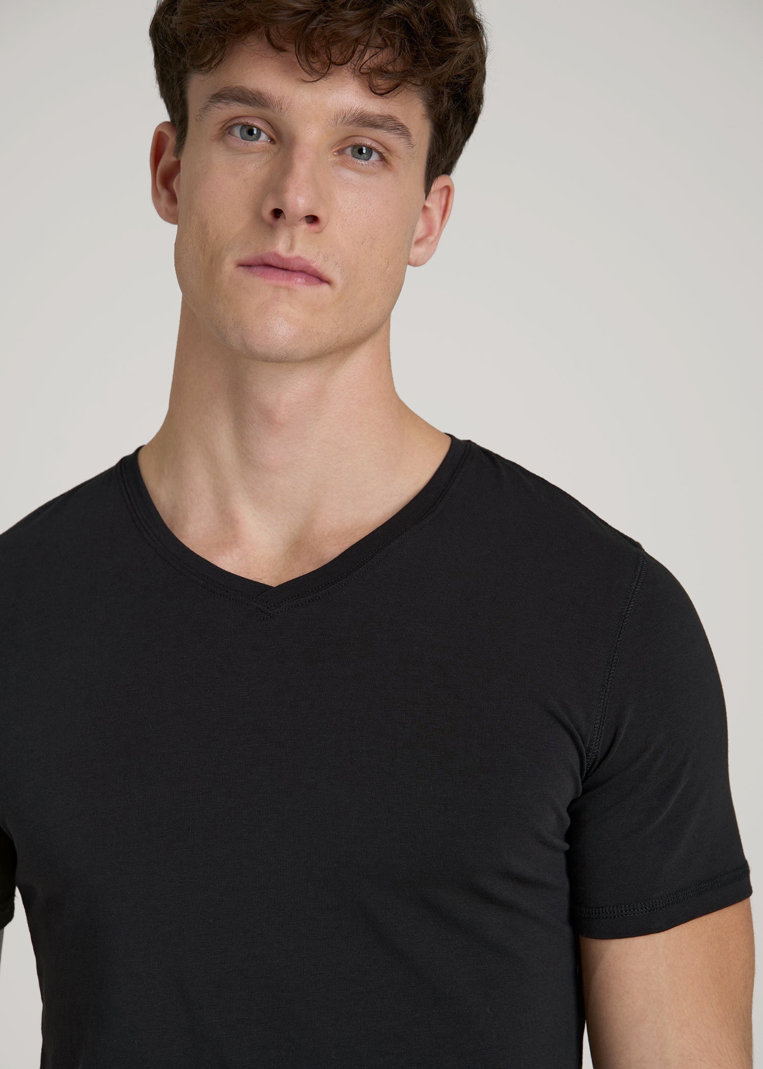 American Tall Discount | The Essential Slim Fit V-Neck Tee for Tall Men in Black