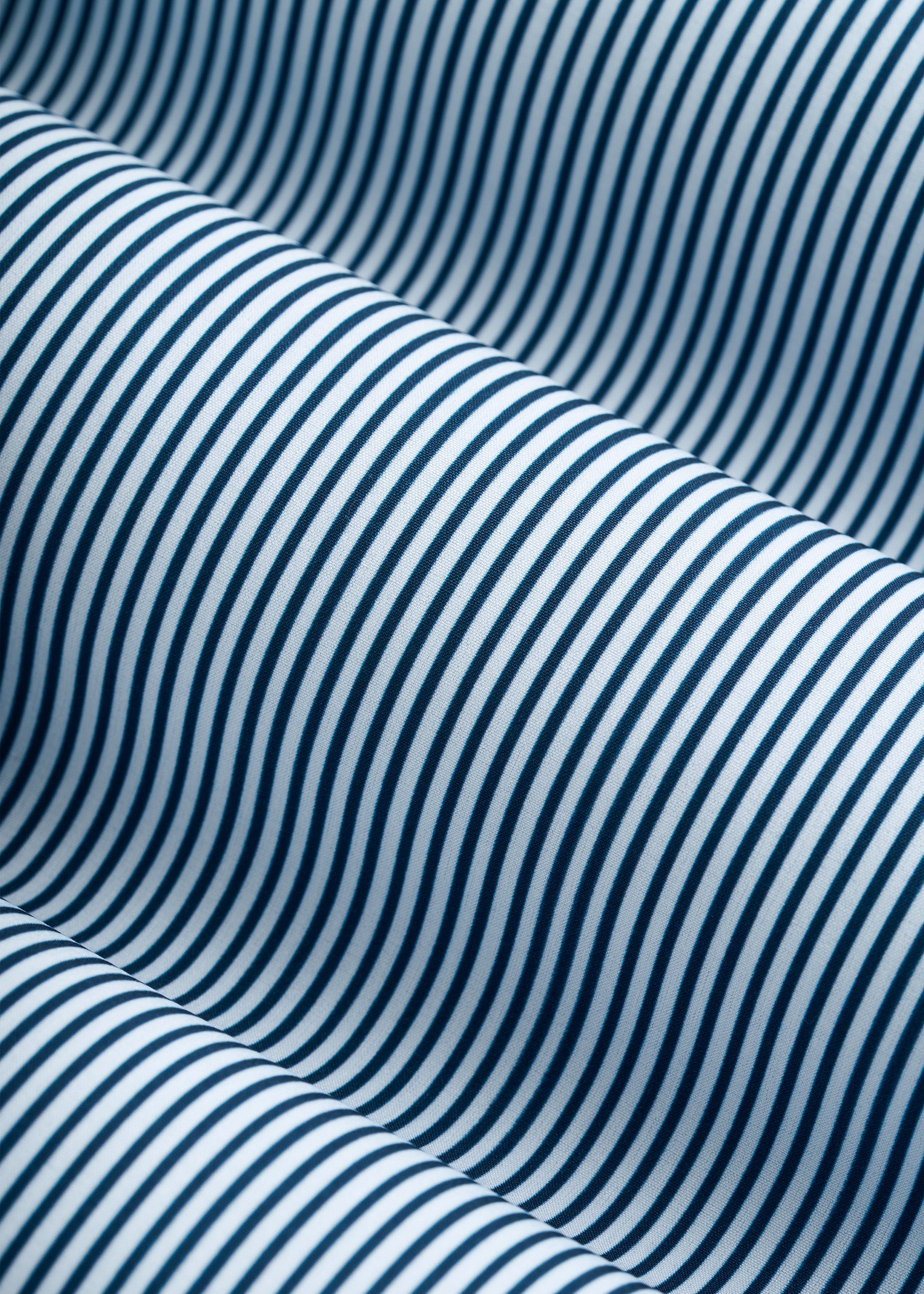 American Tall Online | Traveler Stretch Dress Shirt for Tall Men in Royal Navy Stripe