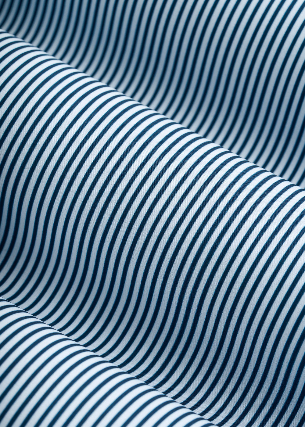 American Tall Online | Traveler Stretch Dress Shirt for Tall Men in Royal Navy Stripe