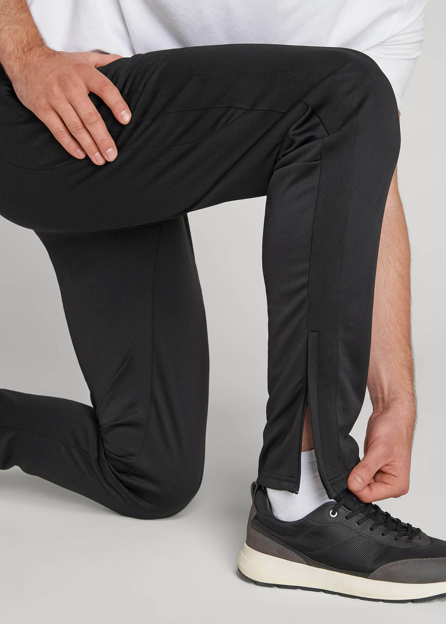 American Tall Online Shop | Athletic Stripe Pants for Tall Men in Black And Black