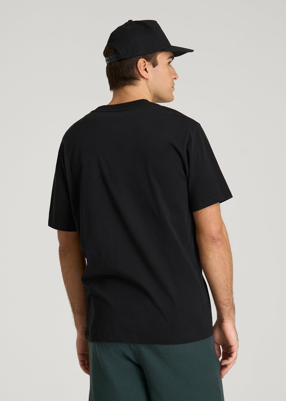 American Tall Online | Crest Graphic Tee for Tall Men in Black