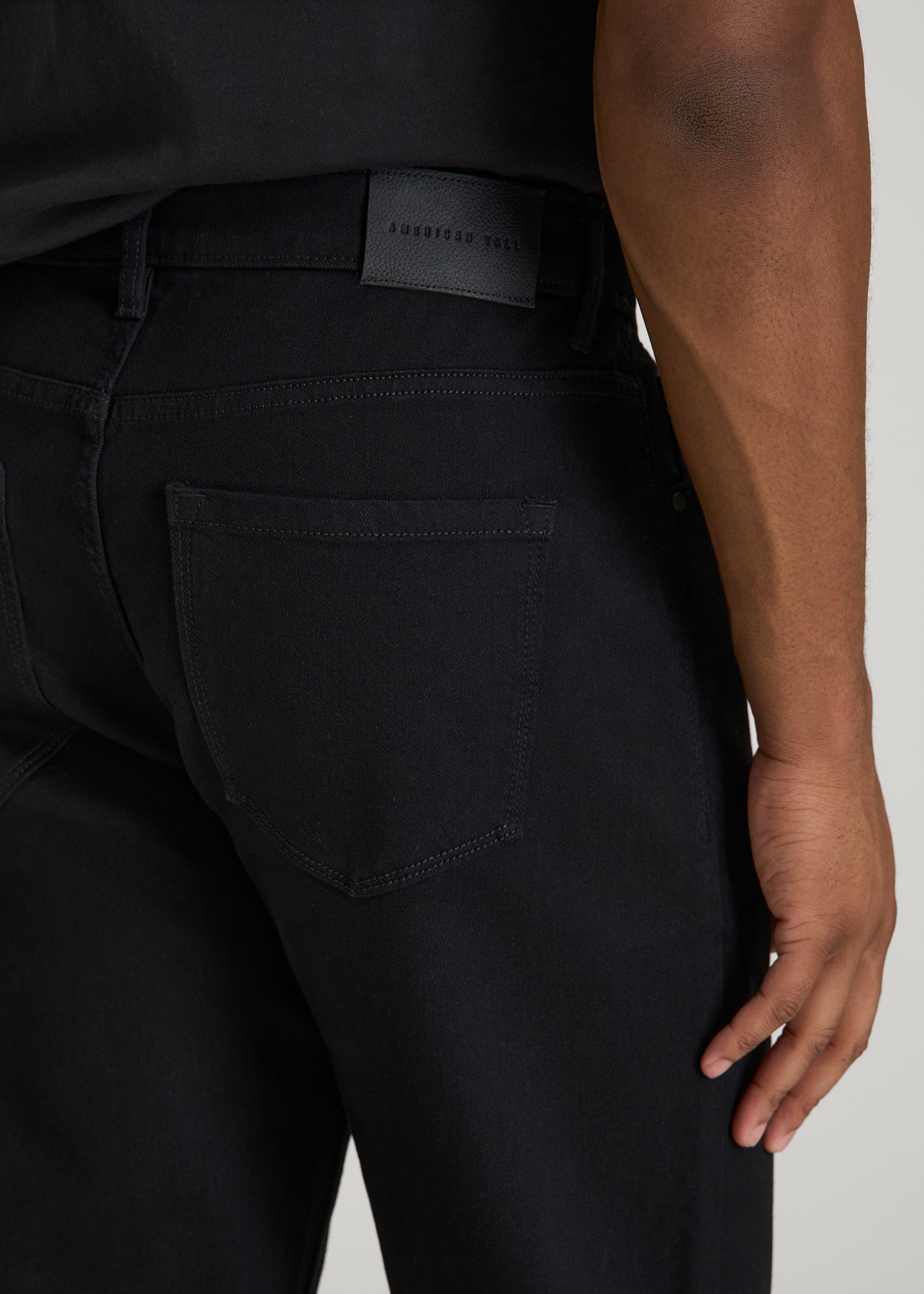 American Tall Outlet | J1 STRAIGHT LEG Jeans for Tall Men in Optimum Black