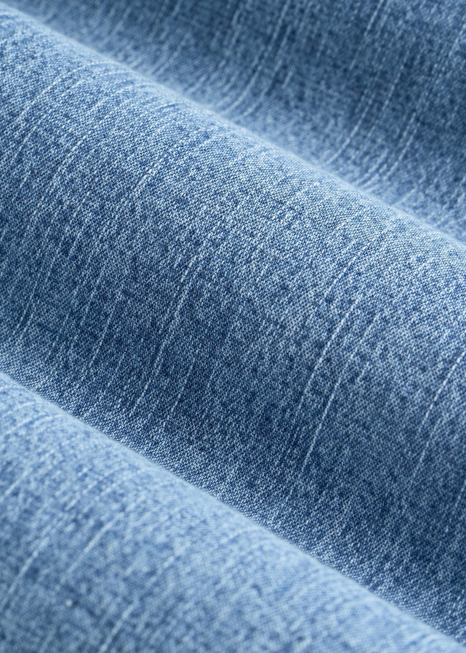 American Tall For Sale | Classic Stretch Denim Shirt for Tall Men in Perfect Blue