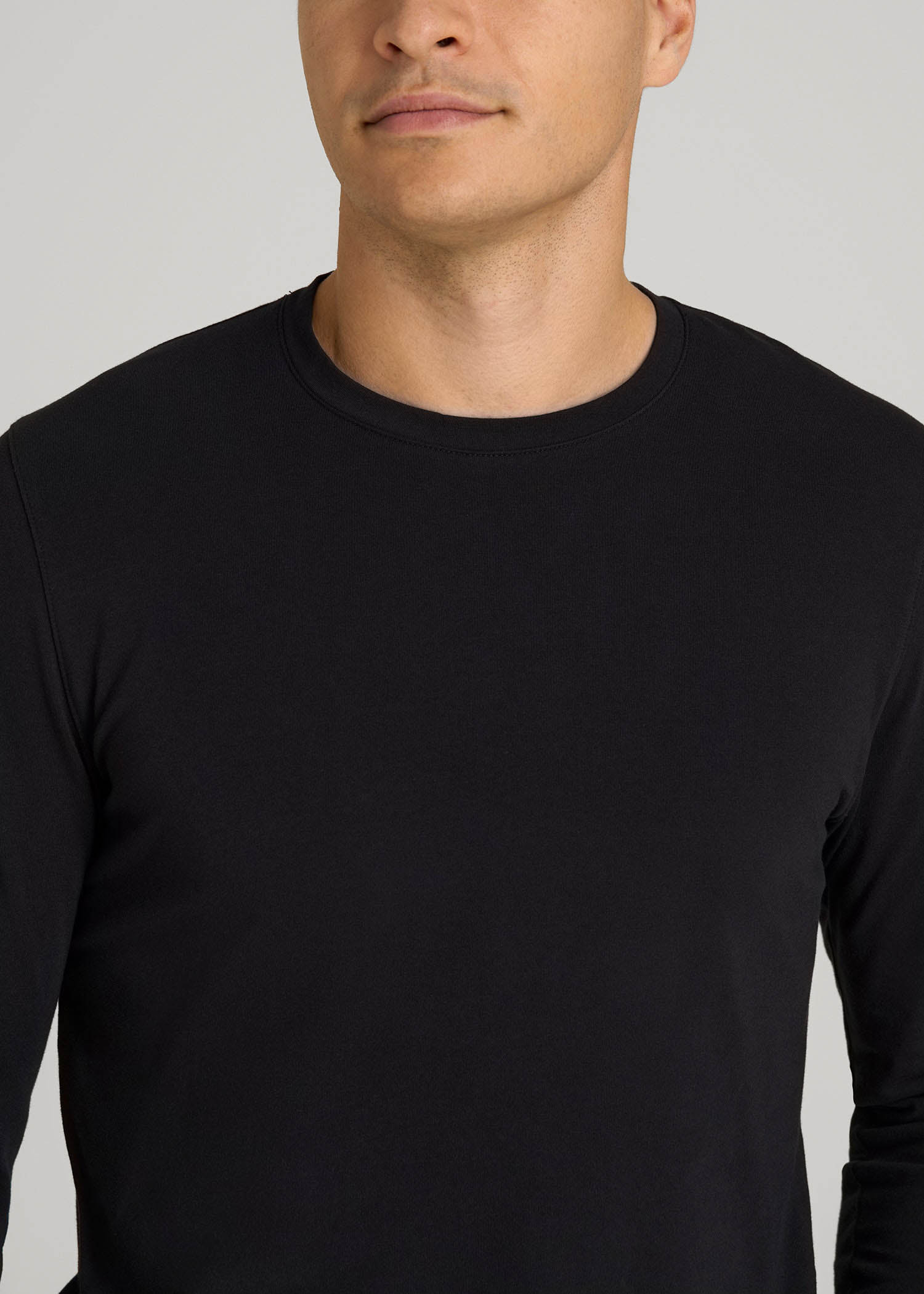 American Tall Online Shop | The Essential Modern Fit Crewneck Long Sleeve Tee for Tall Men in Black
