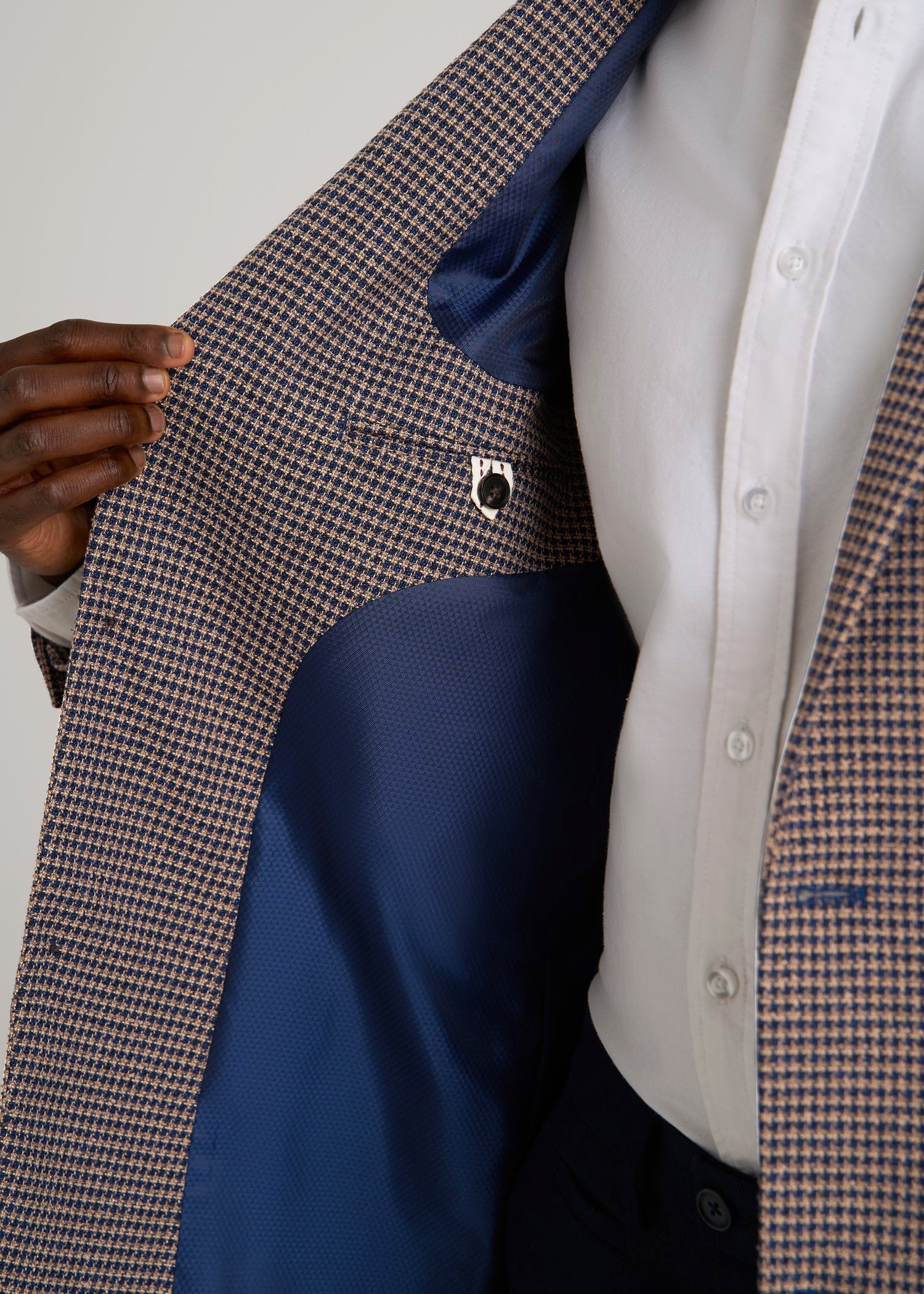 American Tall Outlet | Core Blazer for Tall Men in Brown and Blue Mini Houndstooth