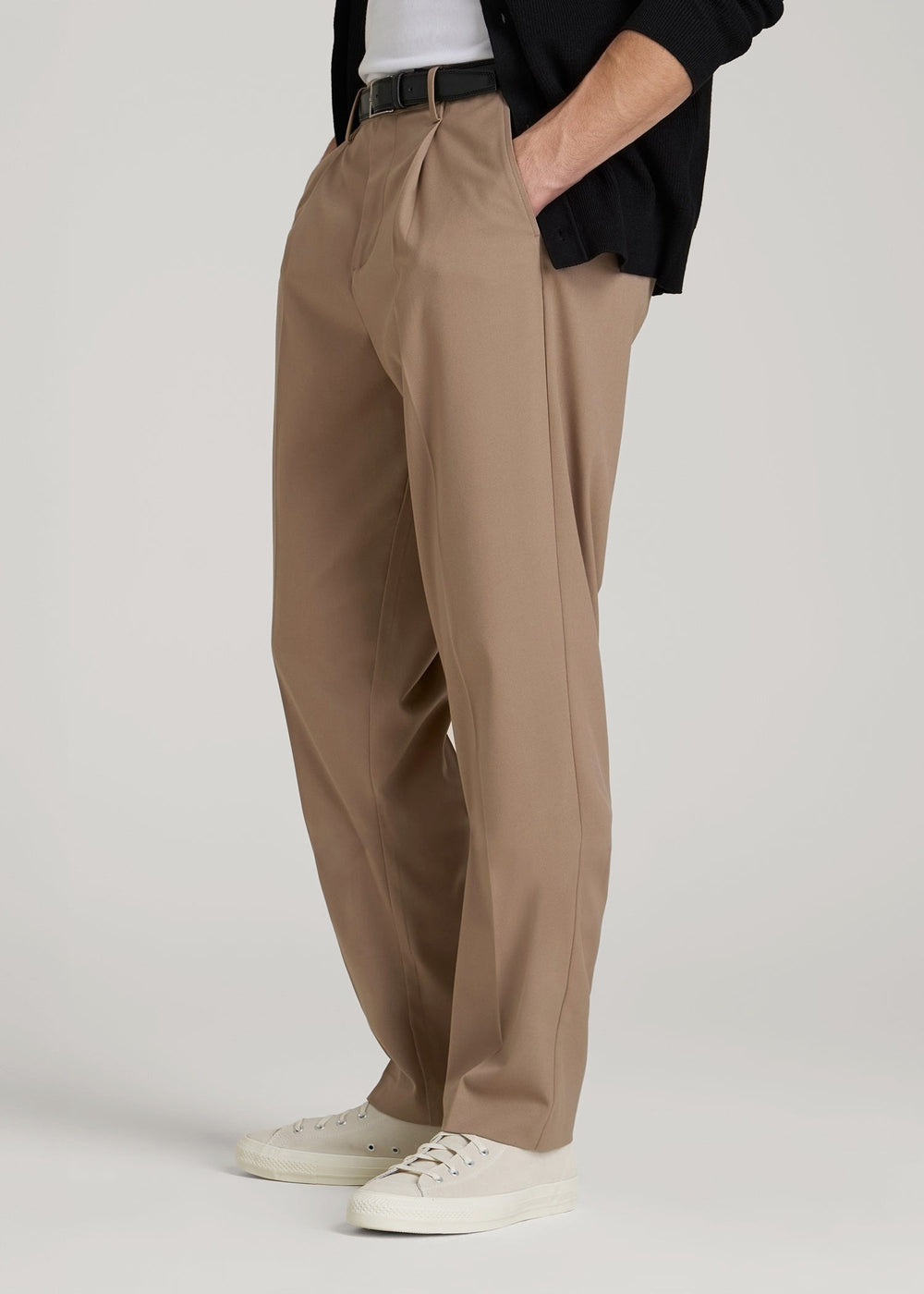 American Tall Discount | Relaxed Pleated Trousers for Tall Men in Dark Sand