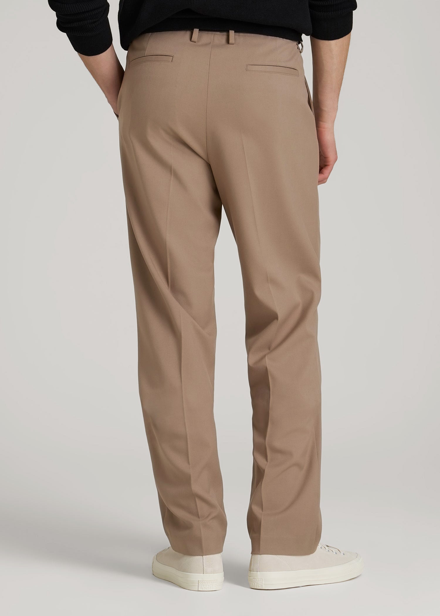American Tall Discount | Relaxed Pleated Trousers for Tall Men in Dark Sand