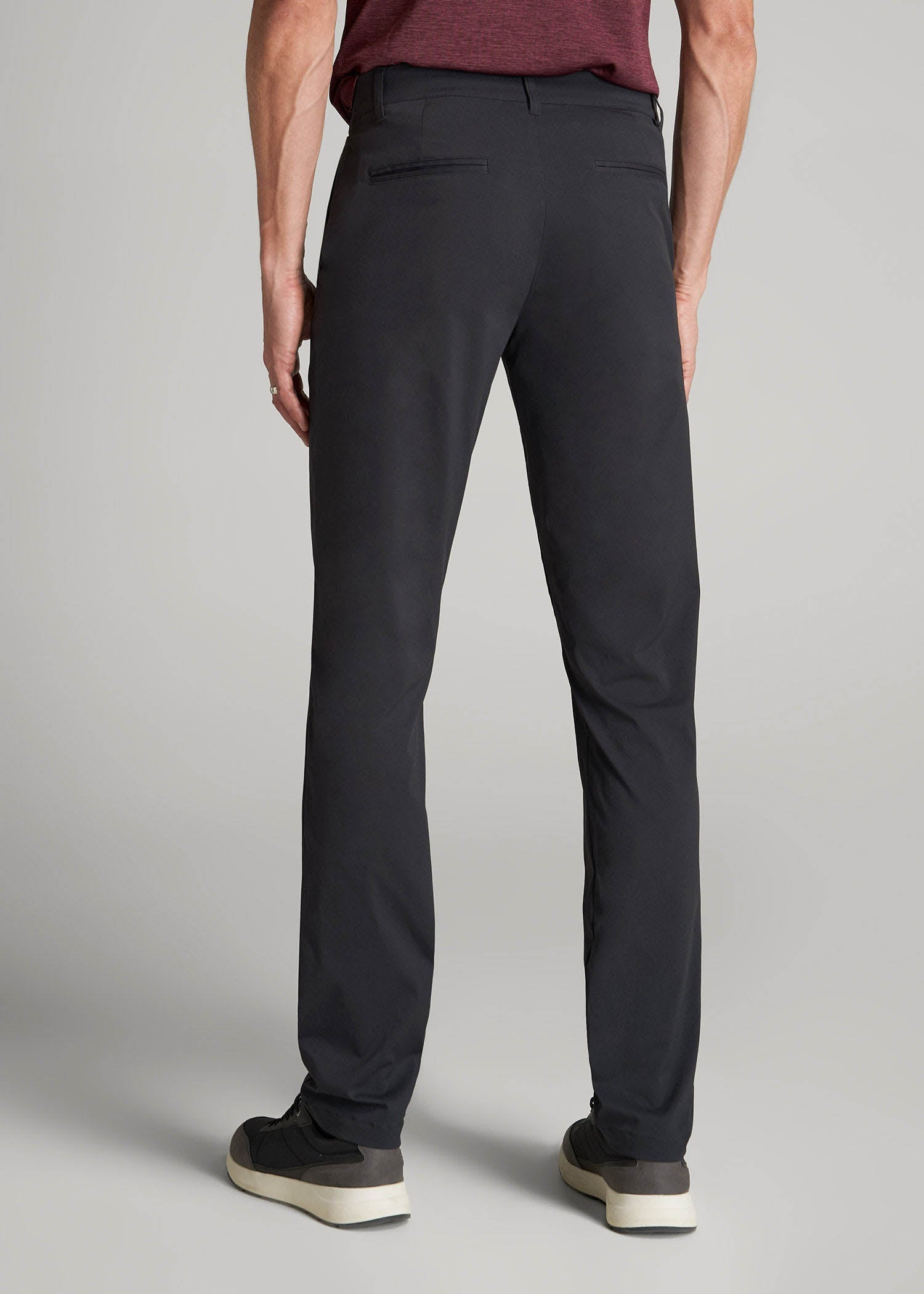 American Tall Online Shop | TAPERED FIT Traveler Chino Pants for Tall Men in Black