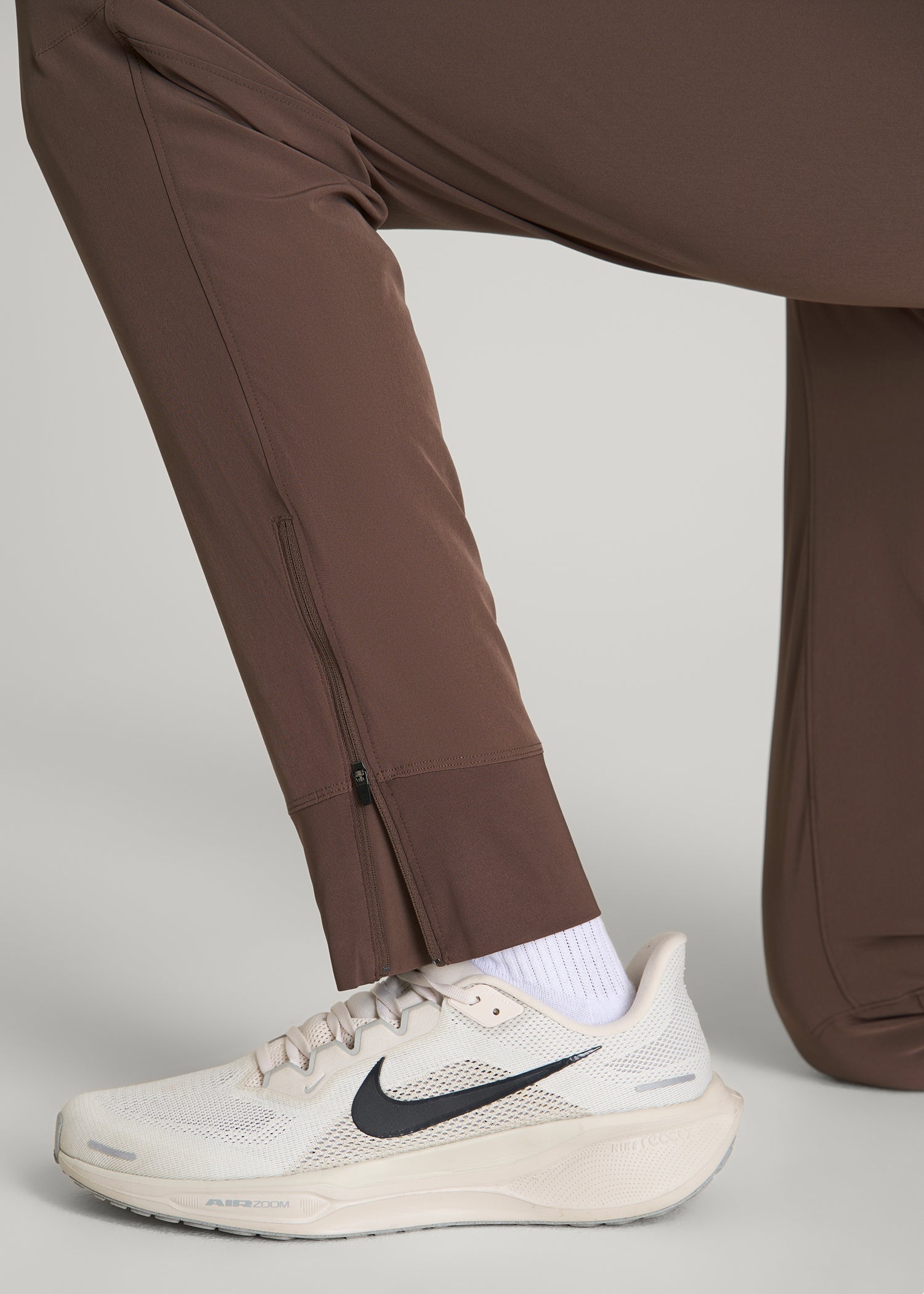 American Tall Online Shop | Featherweight Perforated Training Joggers for Tall Men in Coffee Quartz