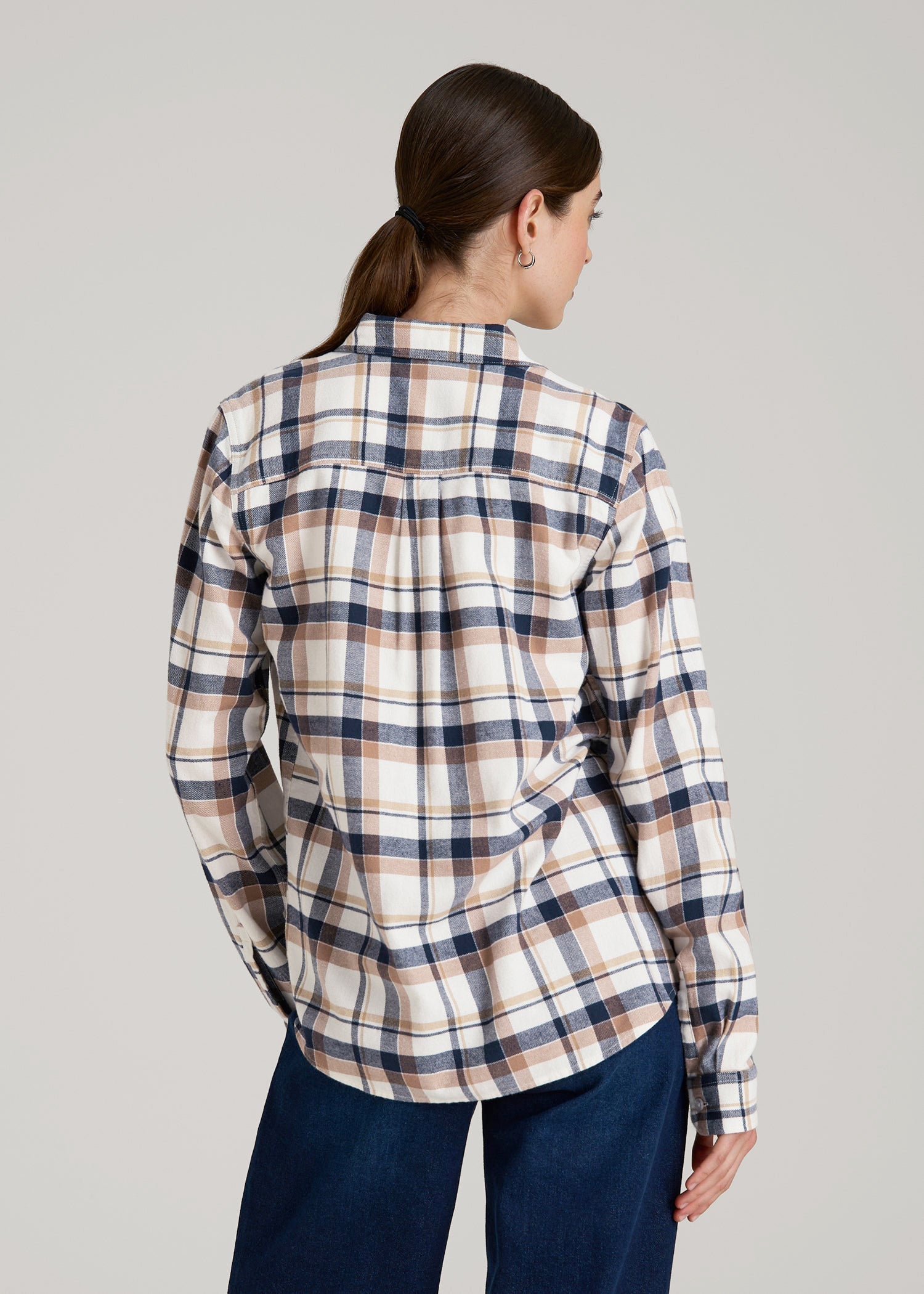 American Tall For Sale | Flannel Button-Up Shirt for Tall Women in Woodsmoke with Navy