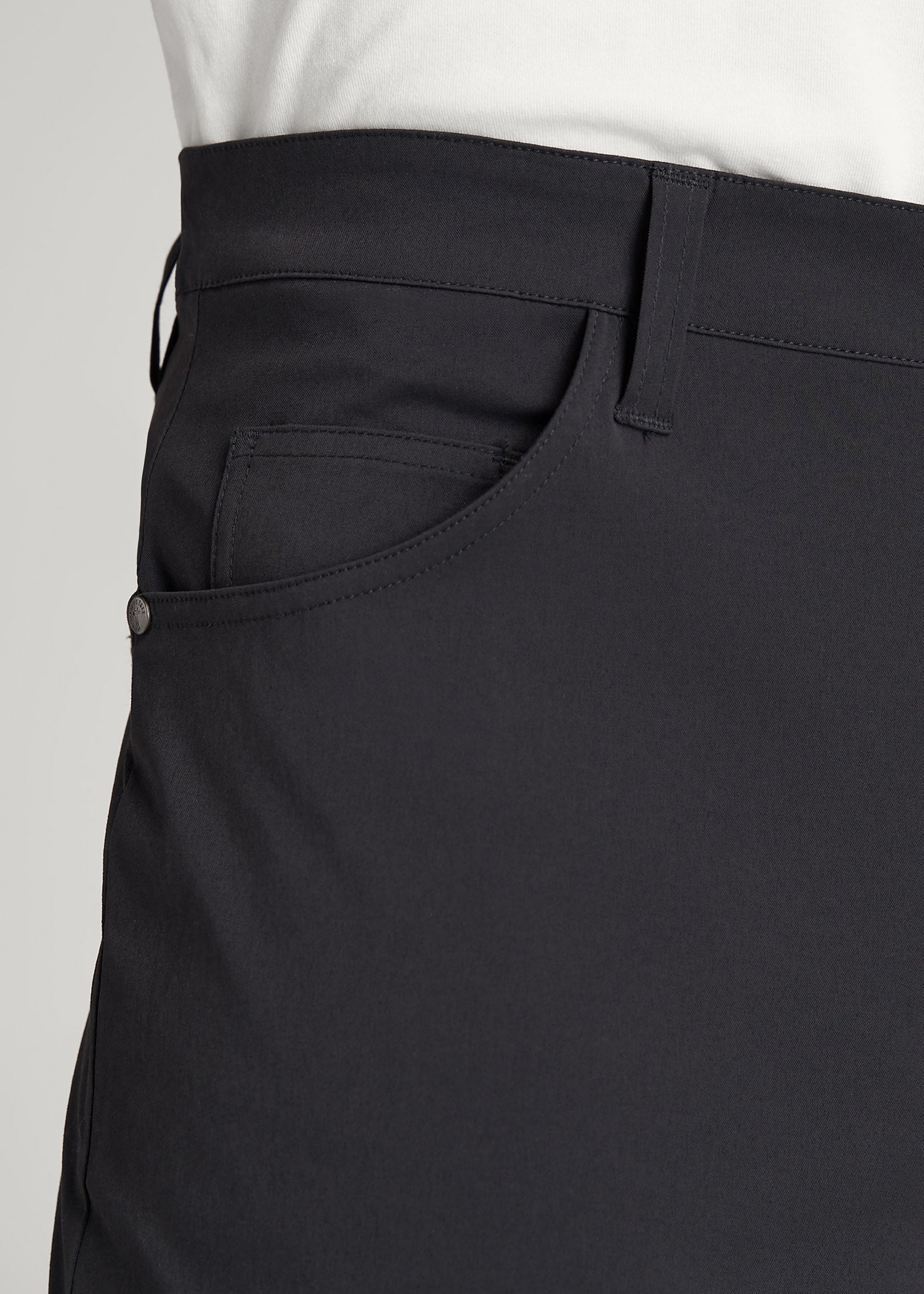 American Tall Online Shop | TAPERED-FIT Traveler Pants for Tall Men in Black