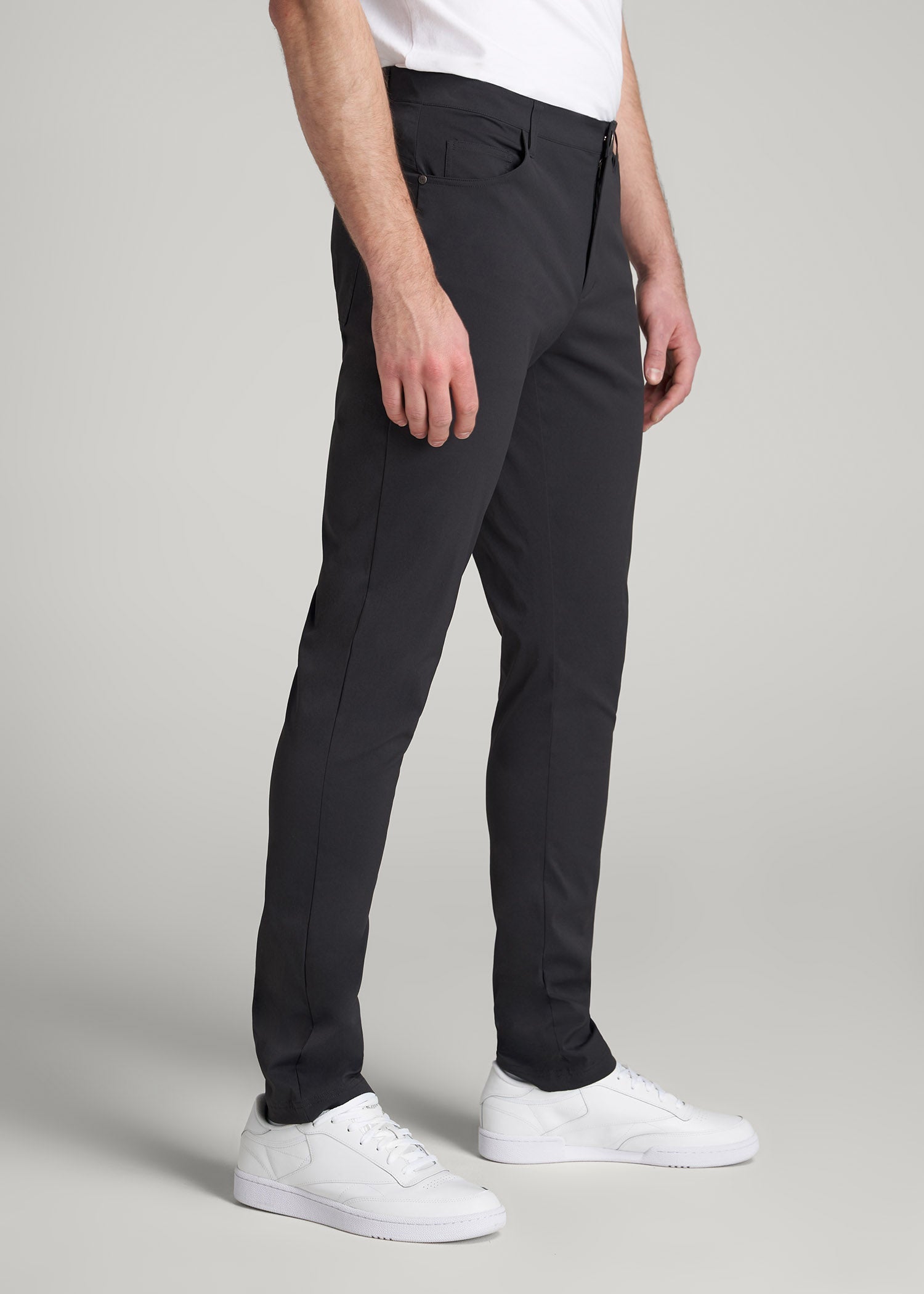American Tall Online Shop | TAPERED-FIT Traveler Pants for Tall Men in Black