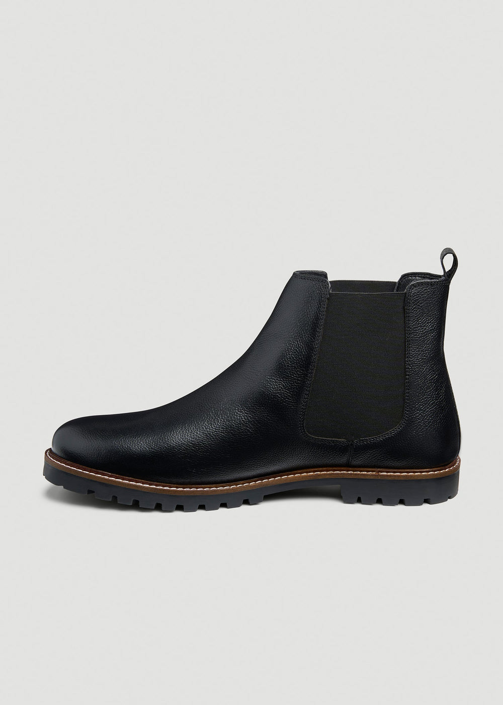 American Tall Online Shop | Lug Sole Chelsea Boots for Tall Men in Black