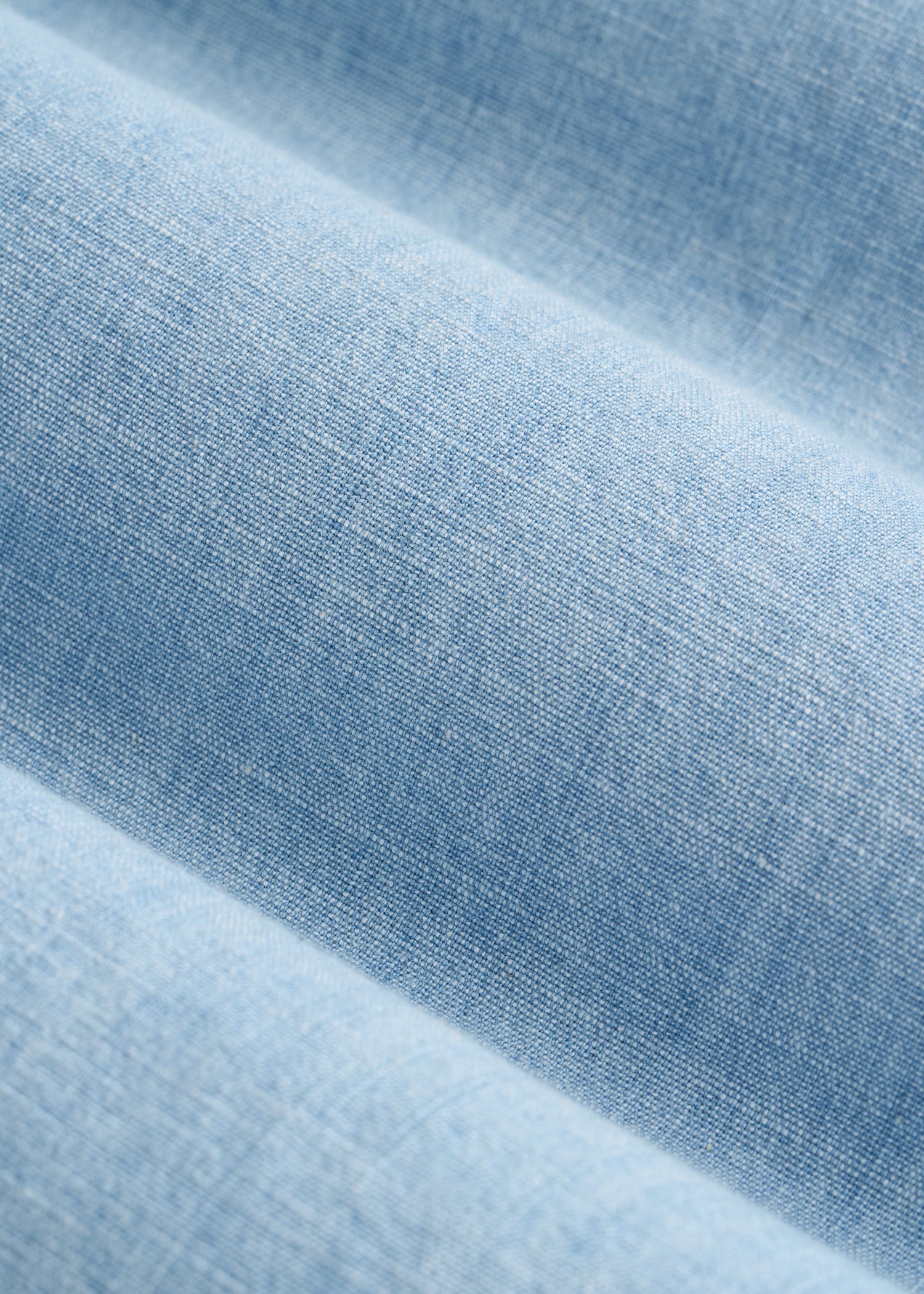 American Tall For Sale | Stretch Chambray Shirt for Tall Women in Light Blue Chambray