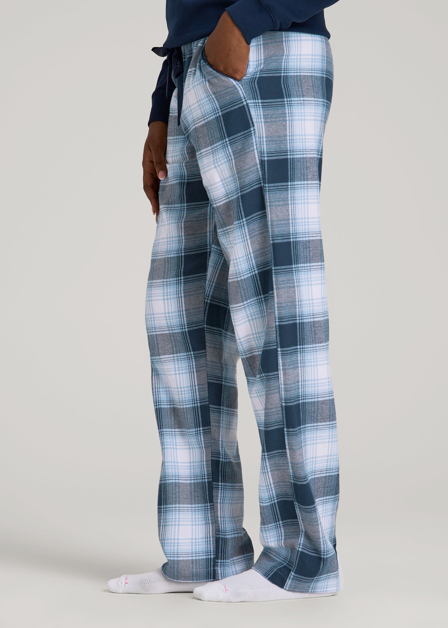 American Tall For Sale | Tie Waist Flannel Pajama Pants for Tall Women in Blue and White Plaid