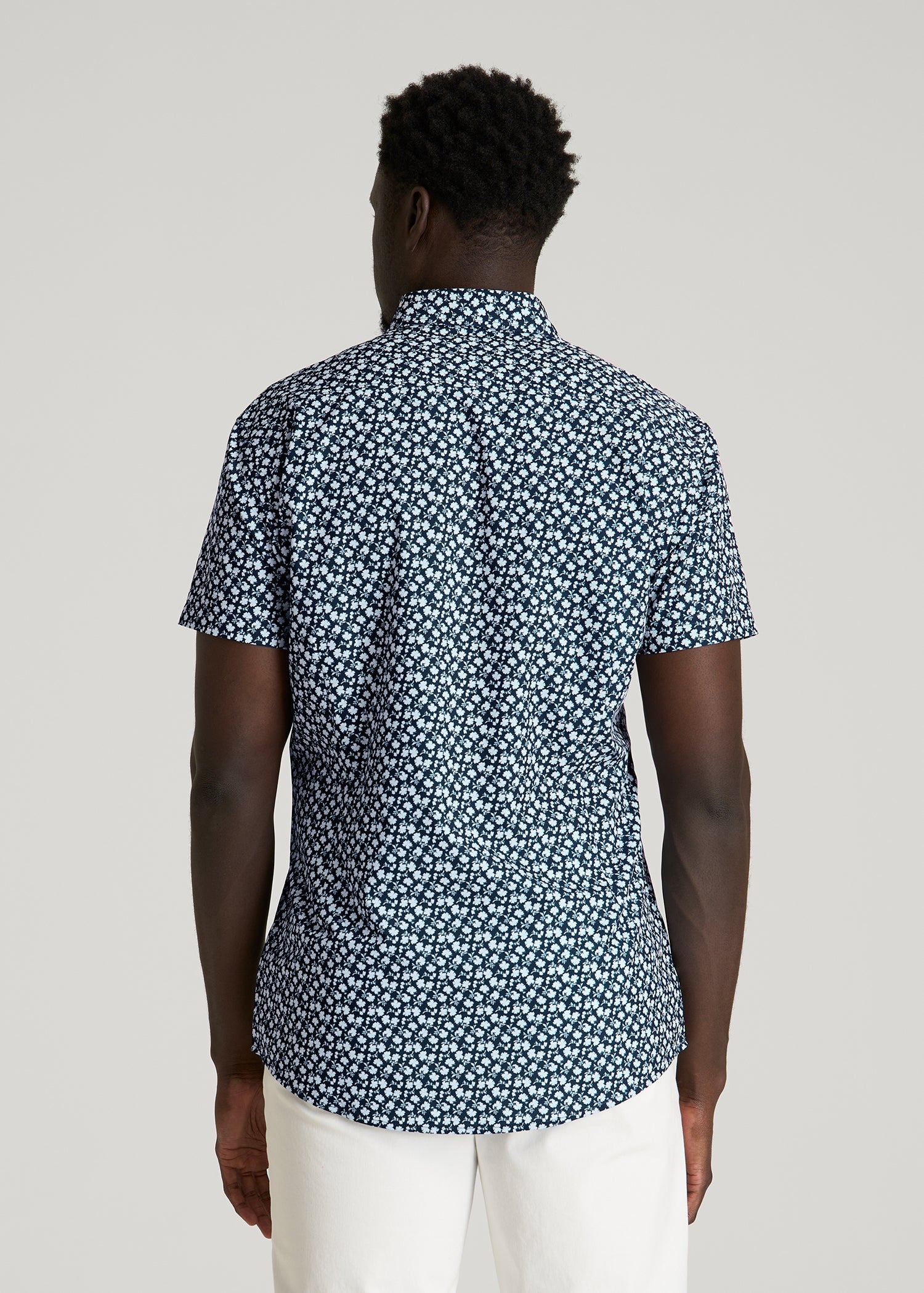 American Tall Online | Short Sleeve Traveler Stretch Button Shirt for Tall Men in Ice Blue Mini Floral