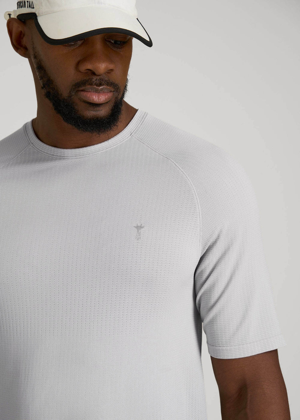 American Tall Outlet | Vented Training Top for Tall Men in Silver Drop
