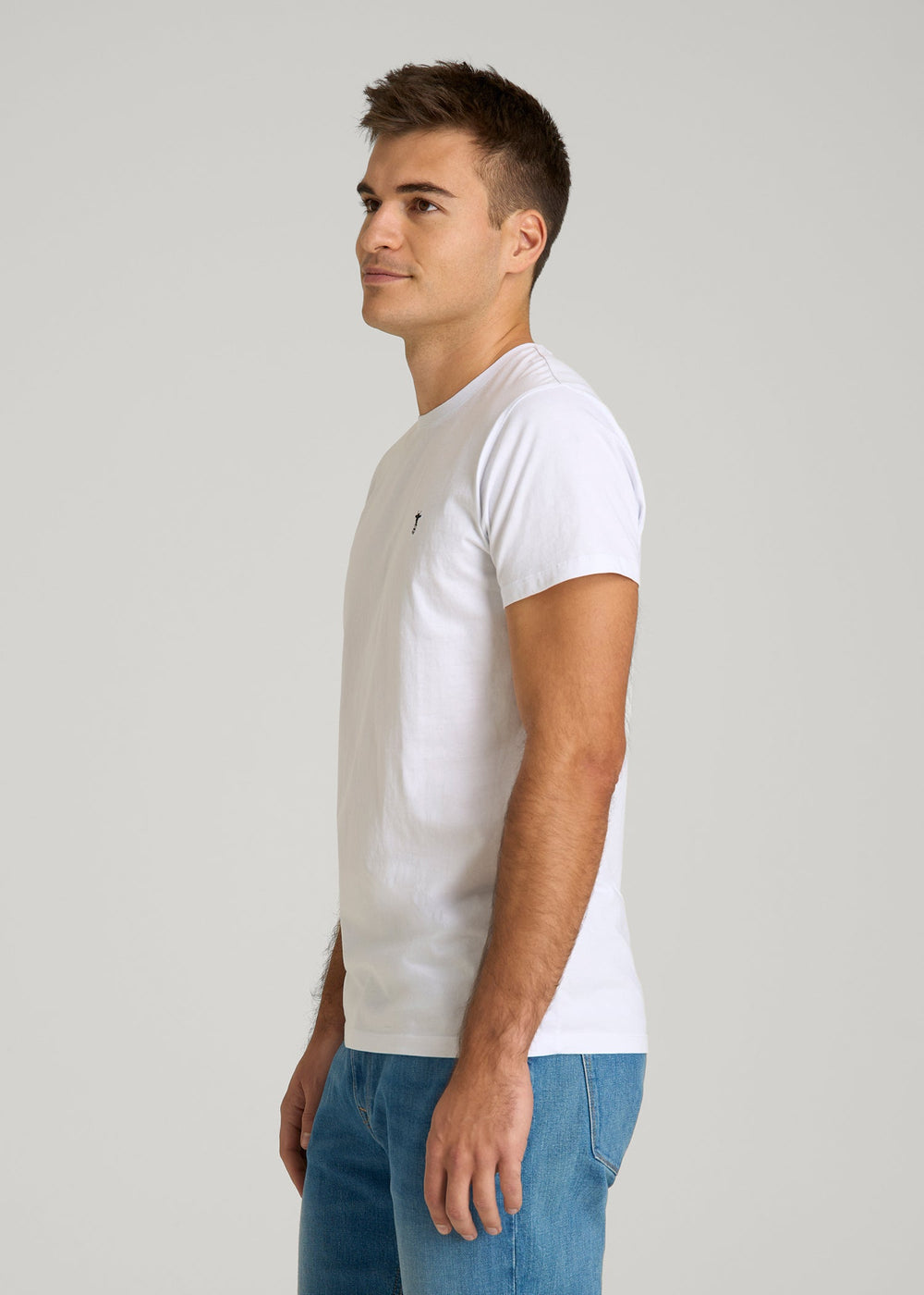 American Tall Discount | MODERN-FIT Embroidered Logo Crewneck T-Shirt for Tall Men in White