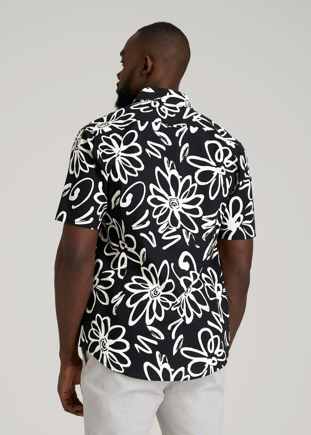 American Tall Online Shop | Seersucker Short Sleeve Shirt for Tall Men in Black and White Floral