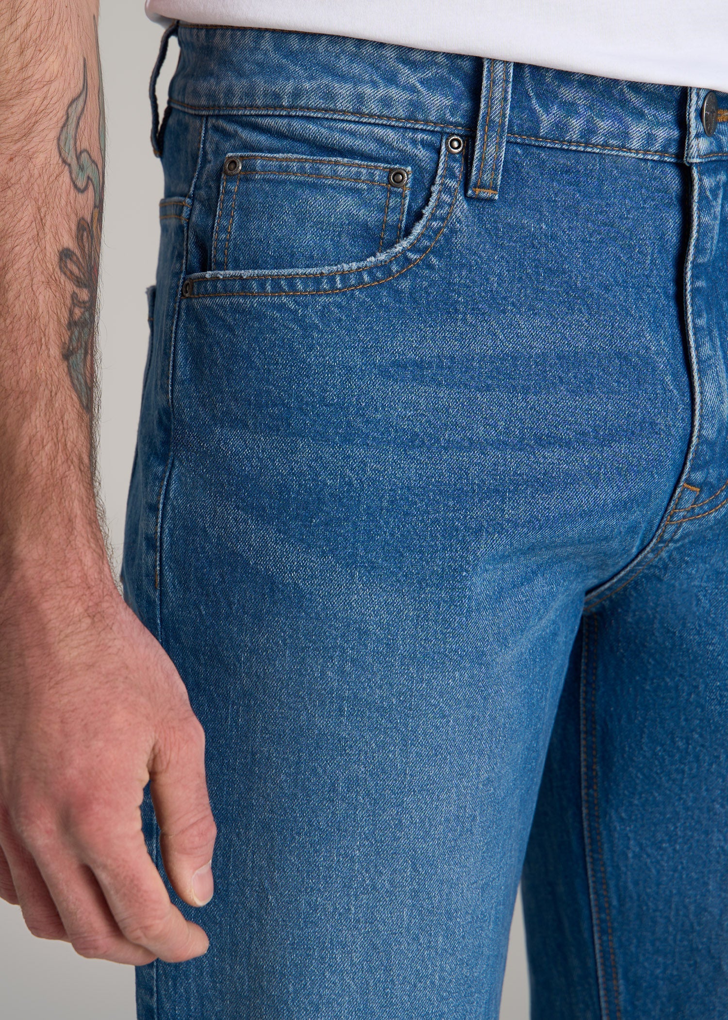 American Tall Online | Milo RELAXED TAPERED FIT Jeans for Tall Men in Classic Mid Blue