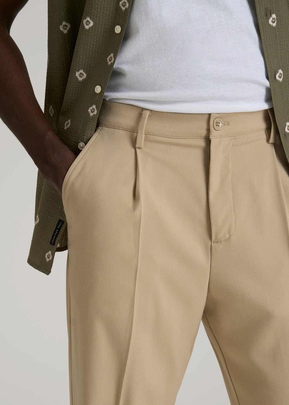 American Tall Online Shop | Relaxed Pleated Trousers for Tall Men in Light Khaki