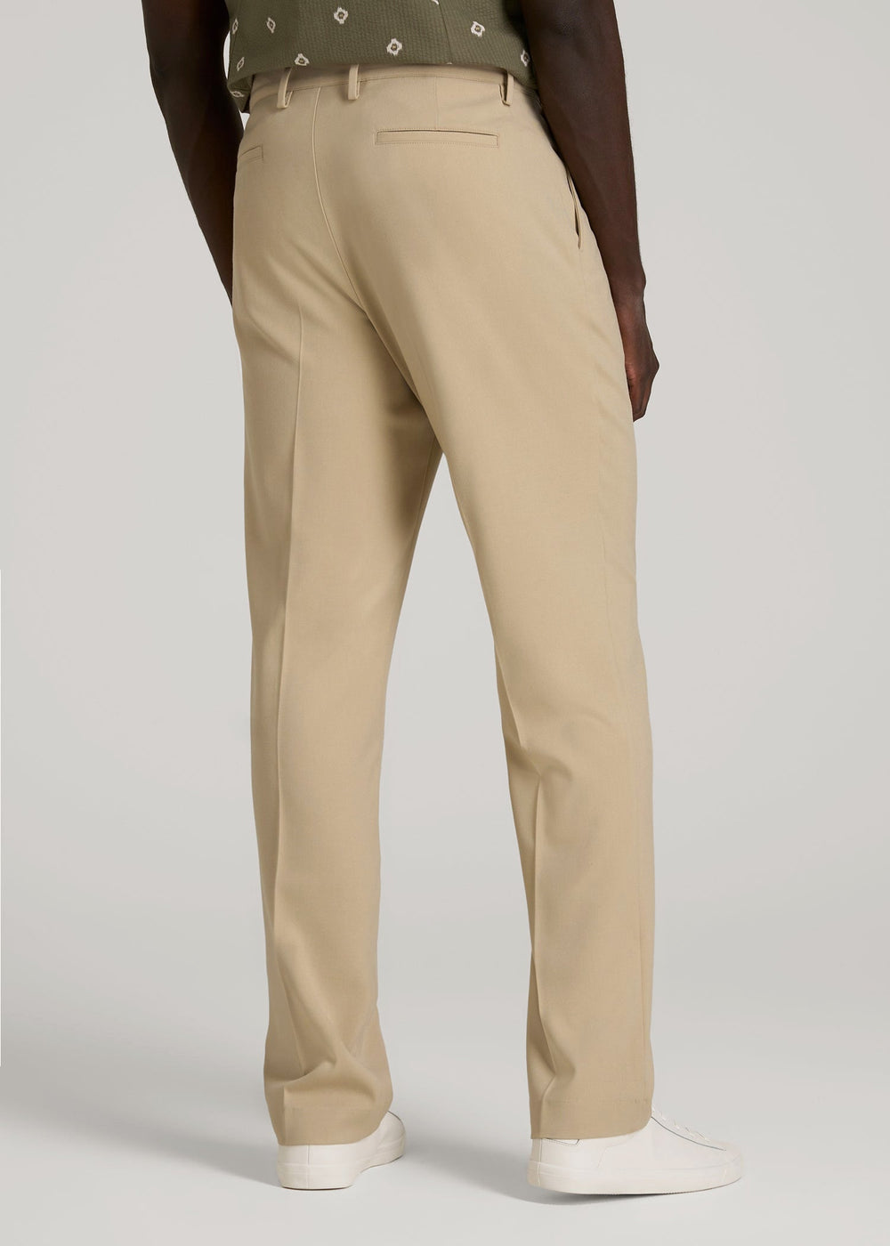 American Tall Online Shop | Relaxed Pleated Trousers for Tall Men in Light Khaki