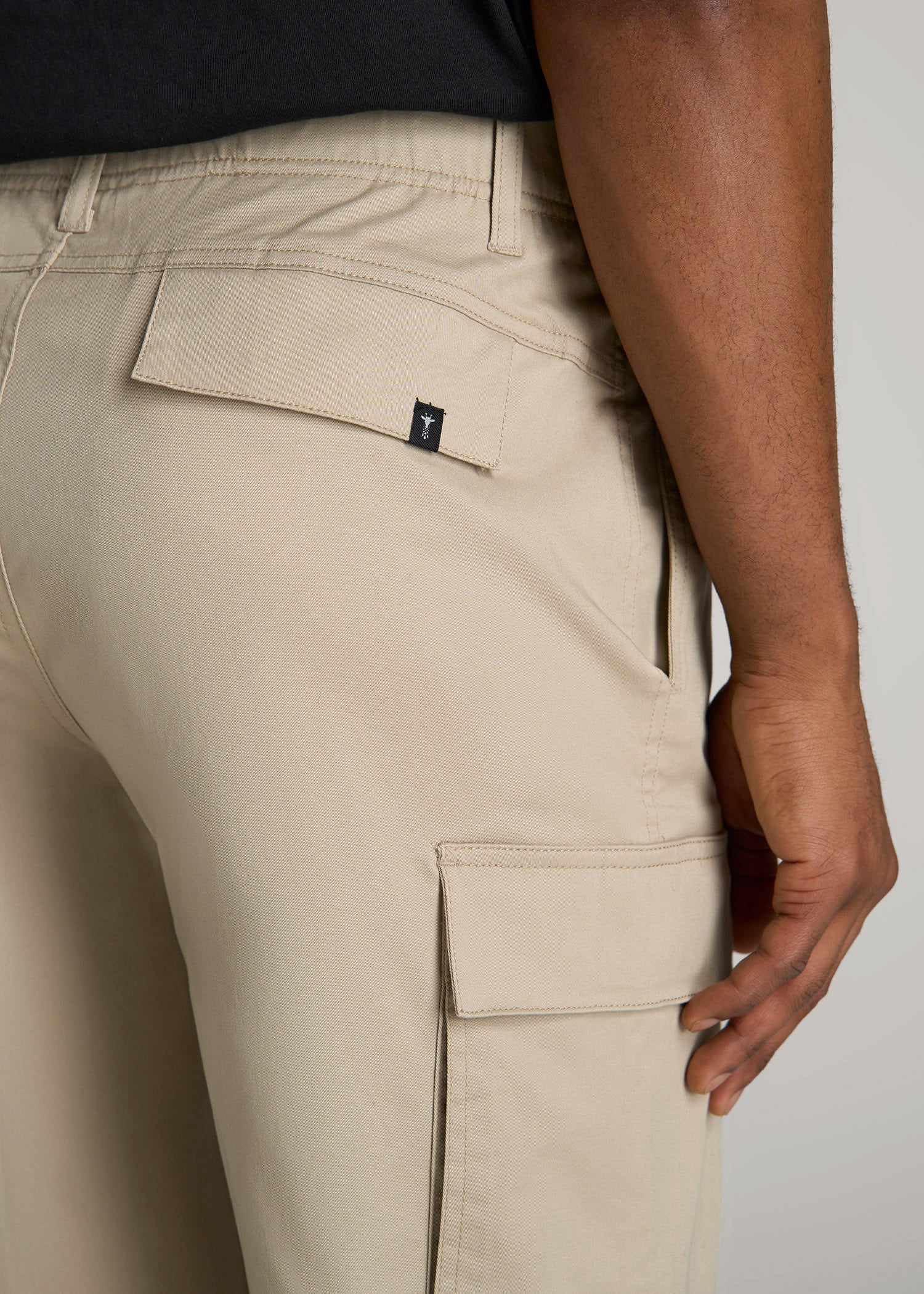American Tall For Sale | Stretch Twill Cargo Shorts for Tall Men in Light Khaki