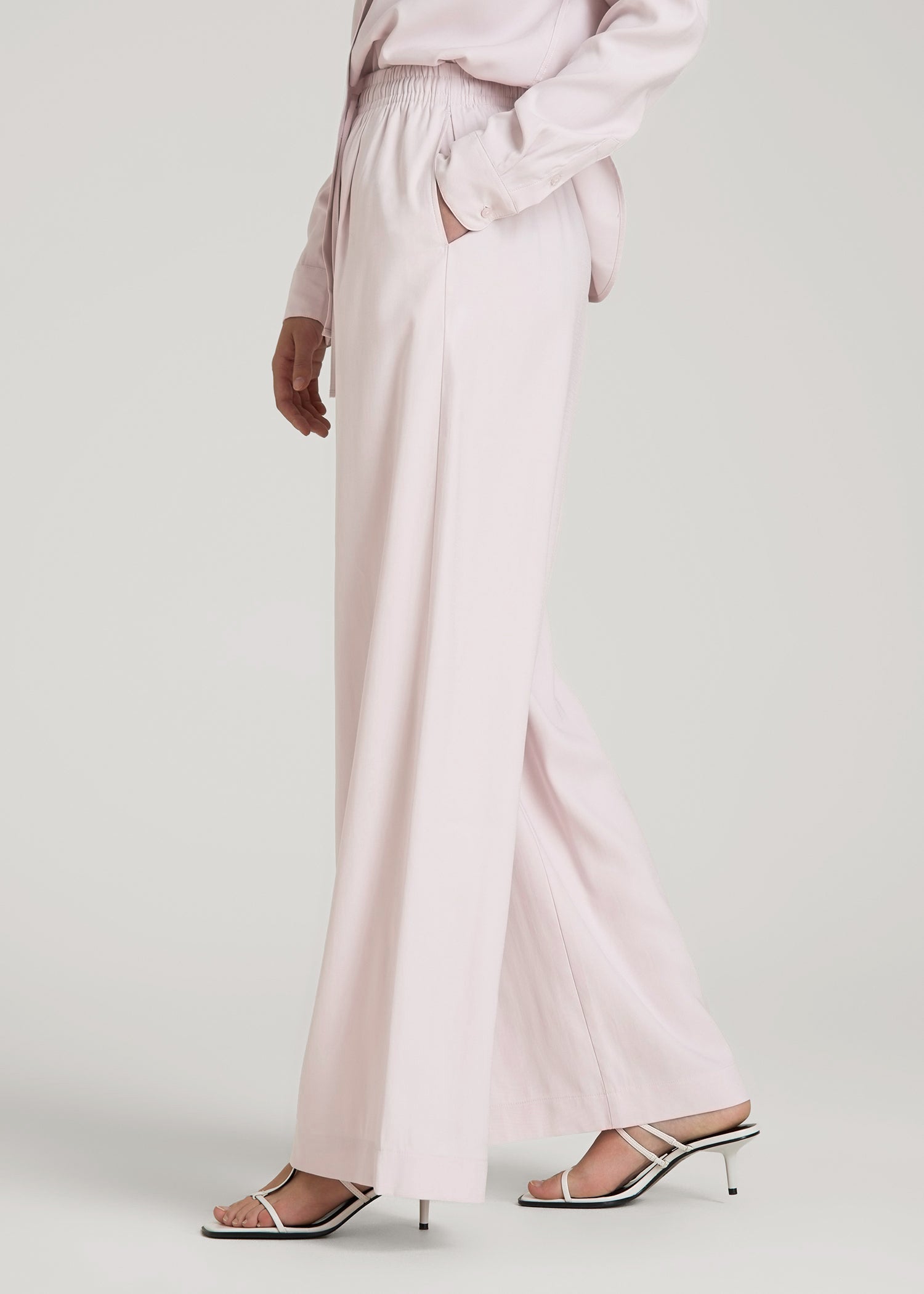 American Tall Outlet | Relaxed Pull-On Pants for Tall Women in Grey Lilac