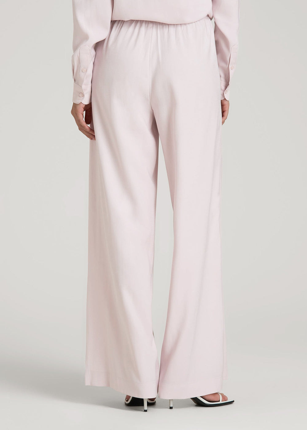 American Tall Outlet | Relaxed Pull-On Pants for Tall Women in Grey Lilac