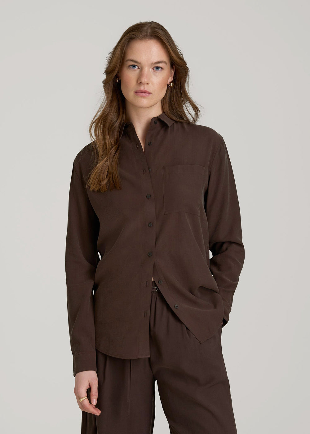 American Tall Discount | Relaxed Button-Up Single-Pocket Blouse for Tall Women in Espresso