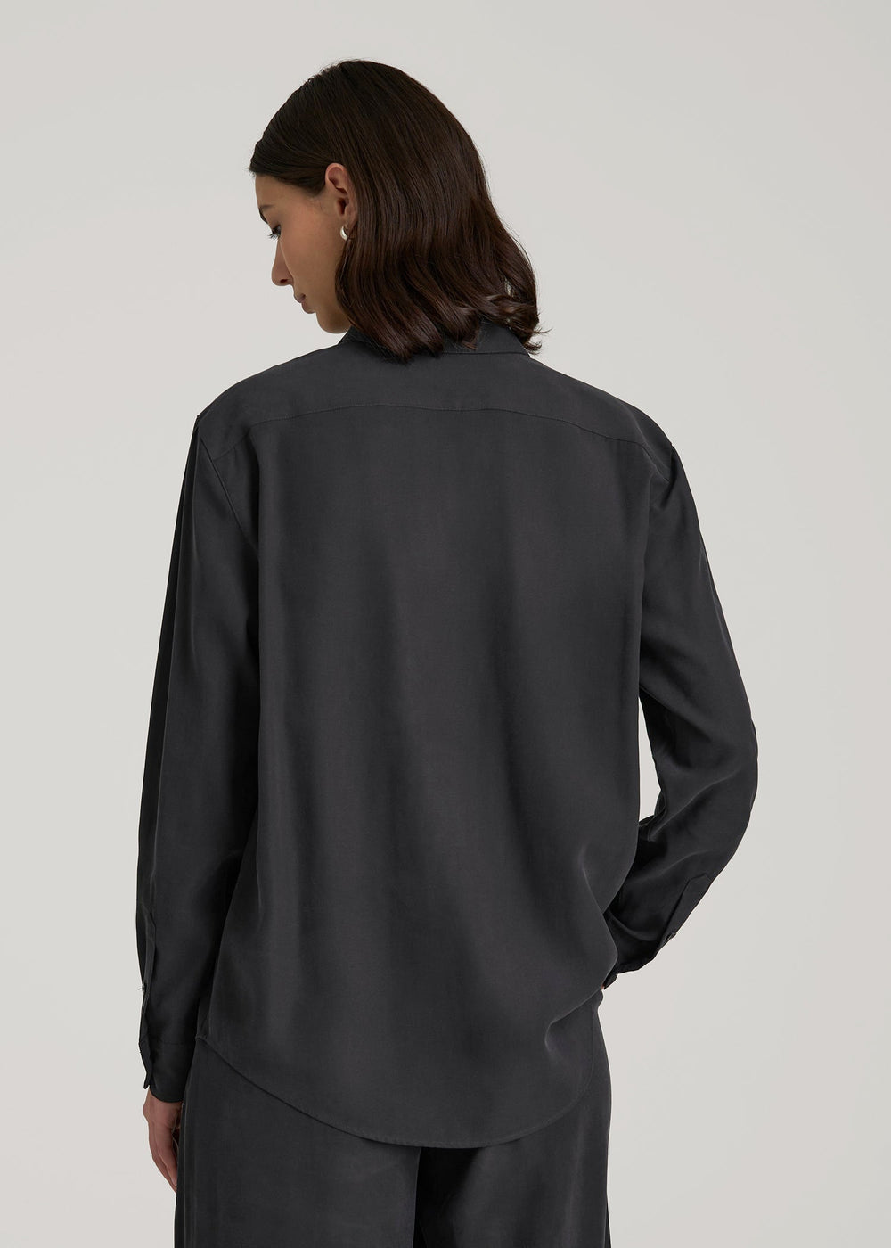 American Tall Sale | Relaxed Button-Up Single-Pocket Blouse for Tall Women in Vintage Black