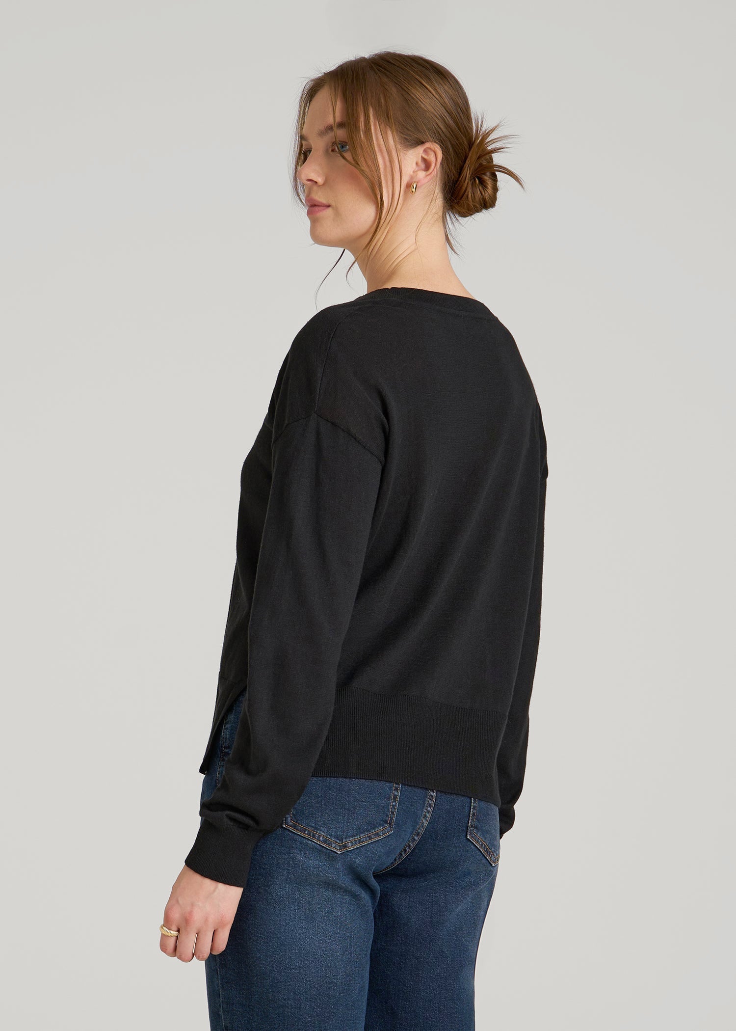 American Tall For Sale | Linen Blend Split Hem V-Neck Sweater for Tall Women in Black