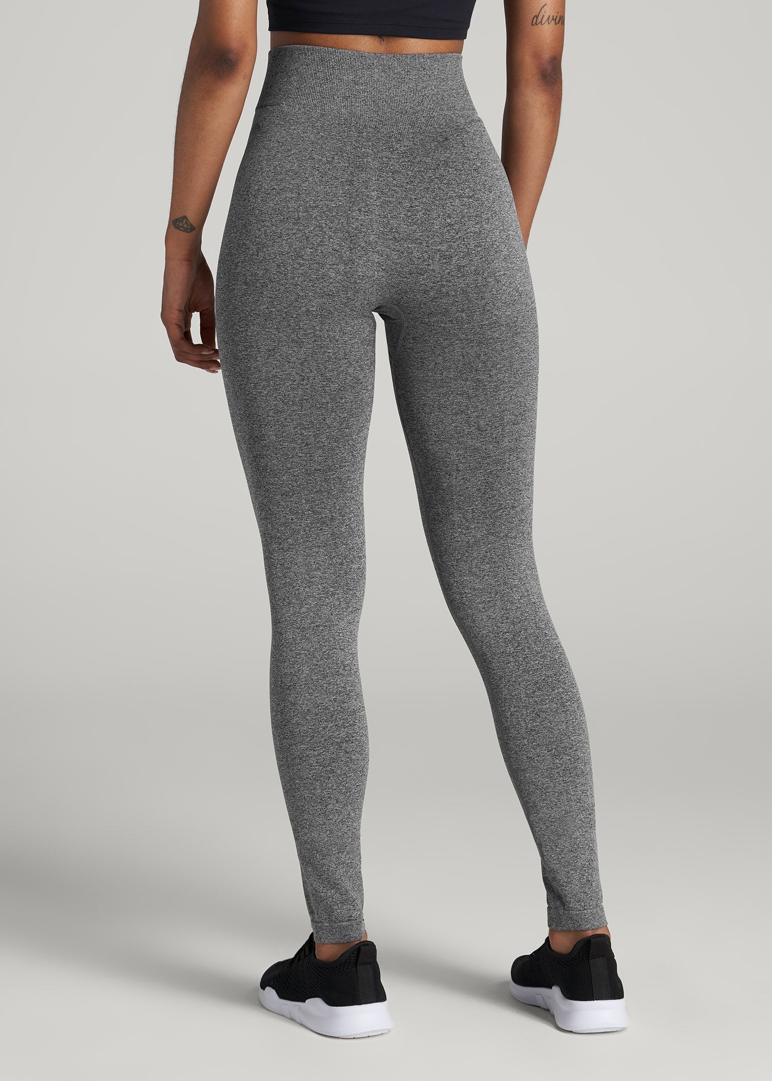 American Tall For Sale | Seamless Leggings for Tall Women in Black & Grey Heather