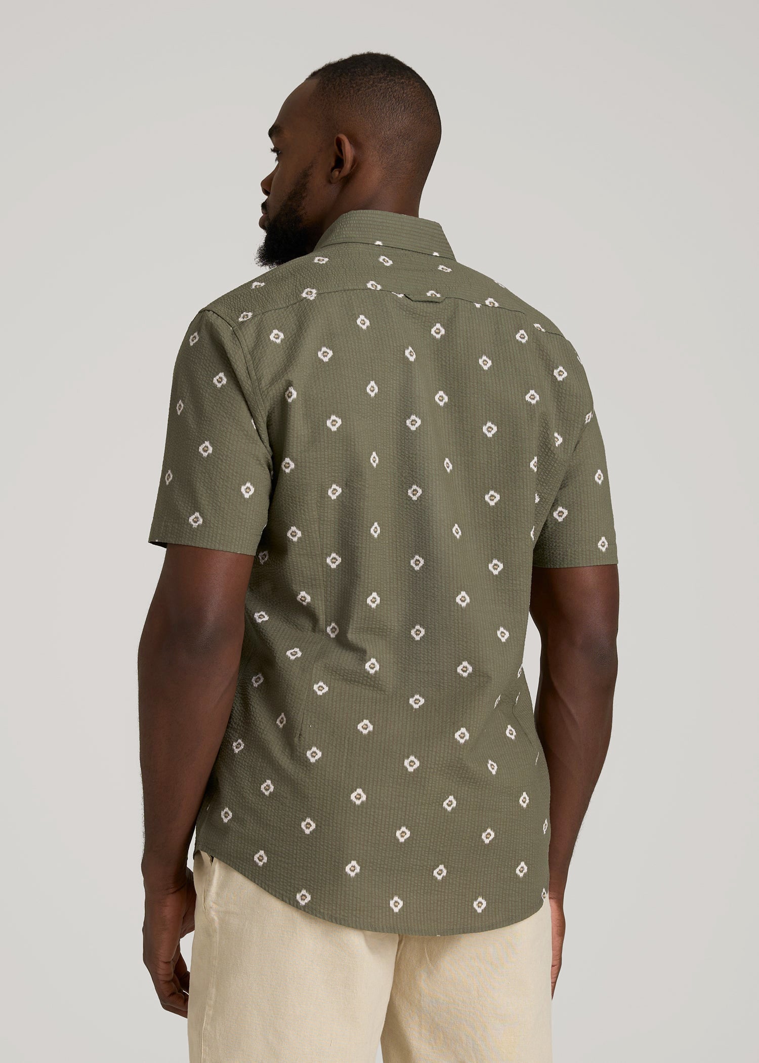 American Tall Online | Seersucker Short Sleeve Shirt for Tall Men in Olive and Beige Floral