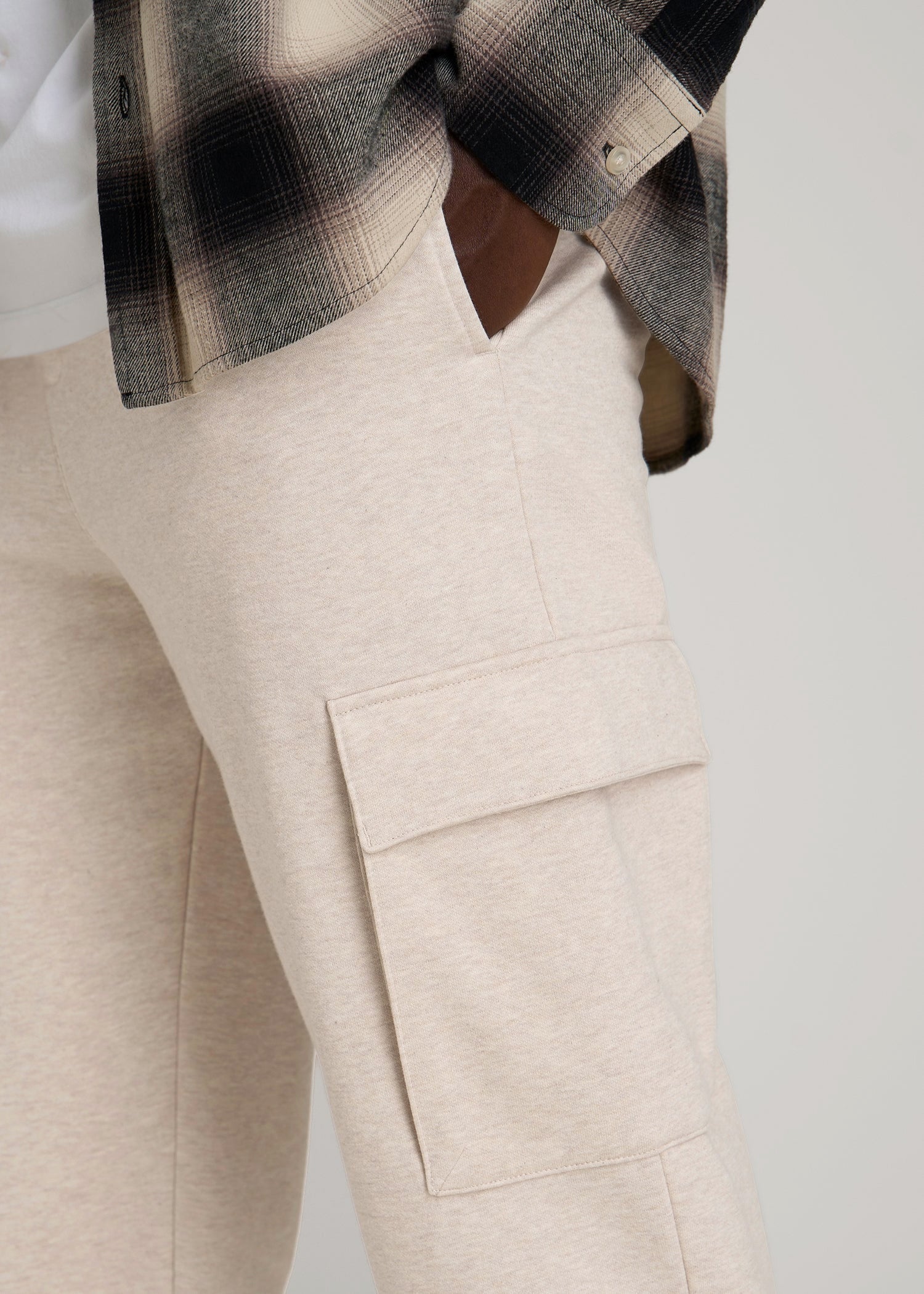 American Tall Online Shop | Wearever Fleece Straight Leg Cargo Sweatpant for Tall Men in Oatmeal Mix