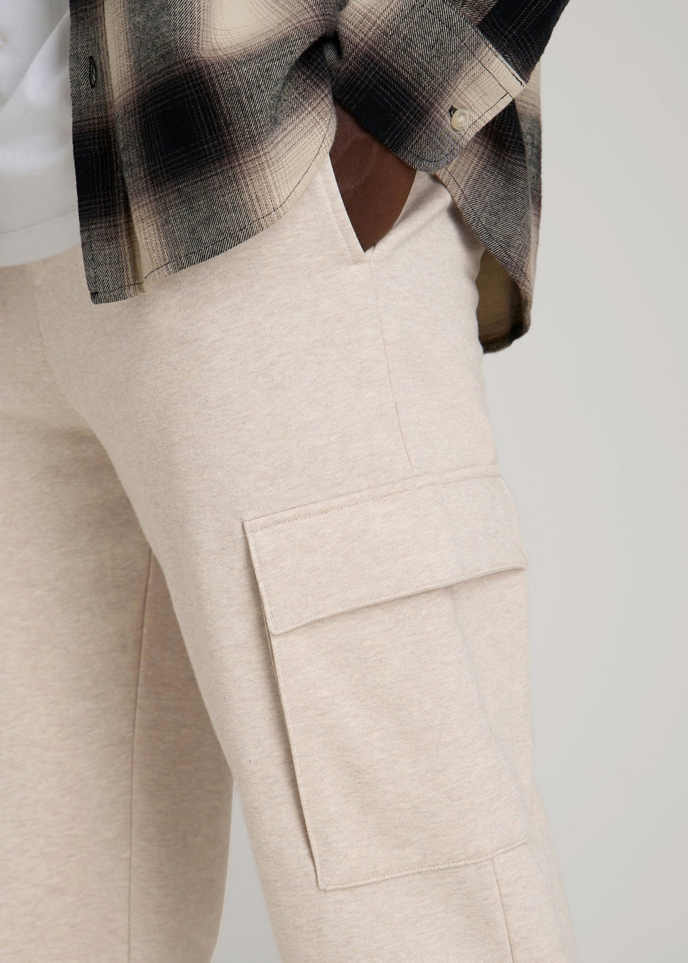 American Tall Online Shop | Wearever Fleece Straight Leg Cargo Sweatpant for Tall Men in Oatmeal Mix