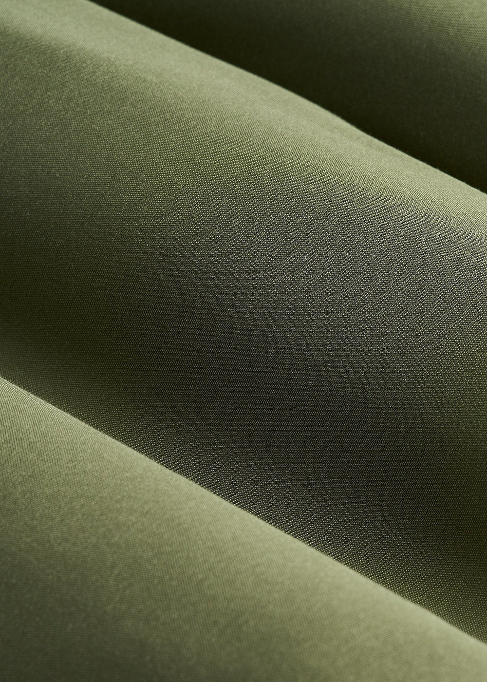 American Tall Online Shop | Tech Chino Shorts for Tall Men in Bright Olive