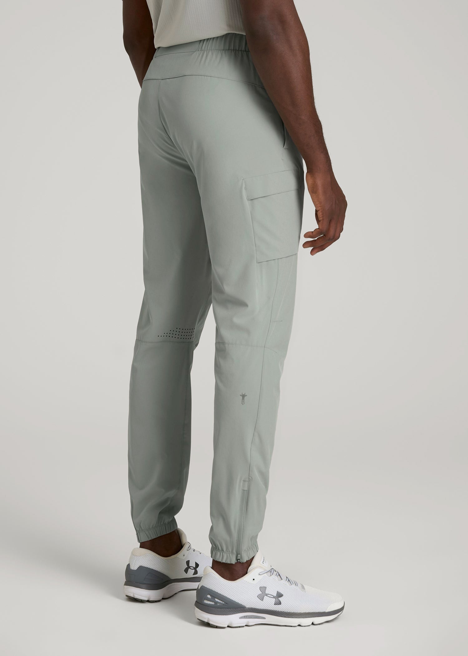 American Tall Online Shop | Featherweight Cargo Training Jogger for Tall Men in Seagrass