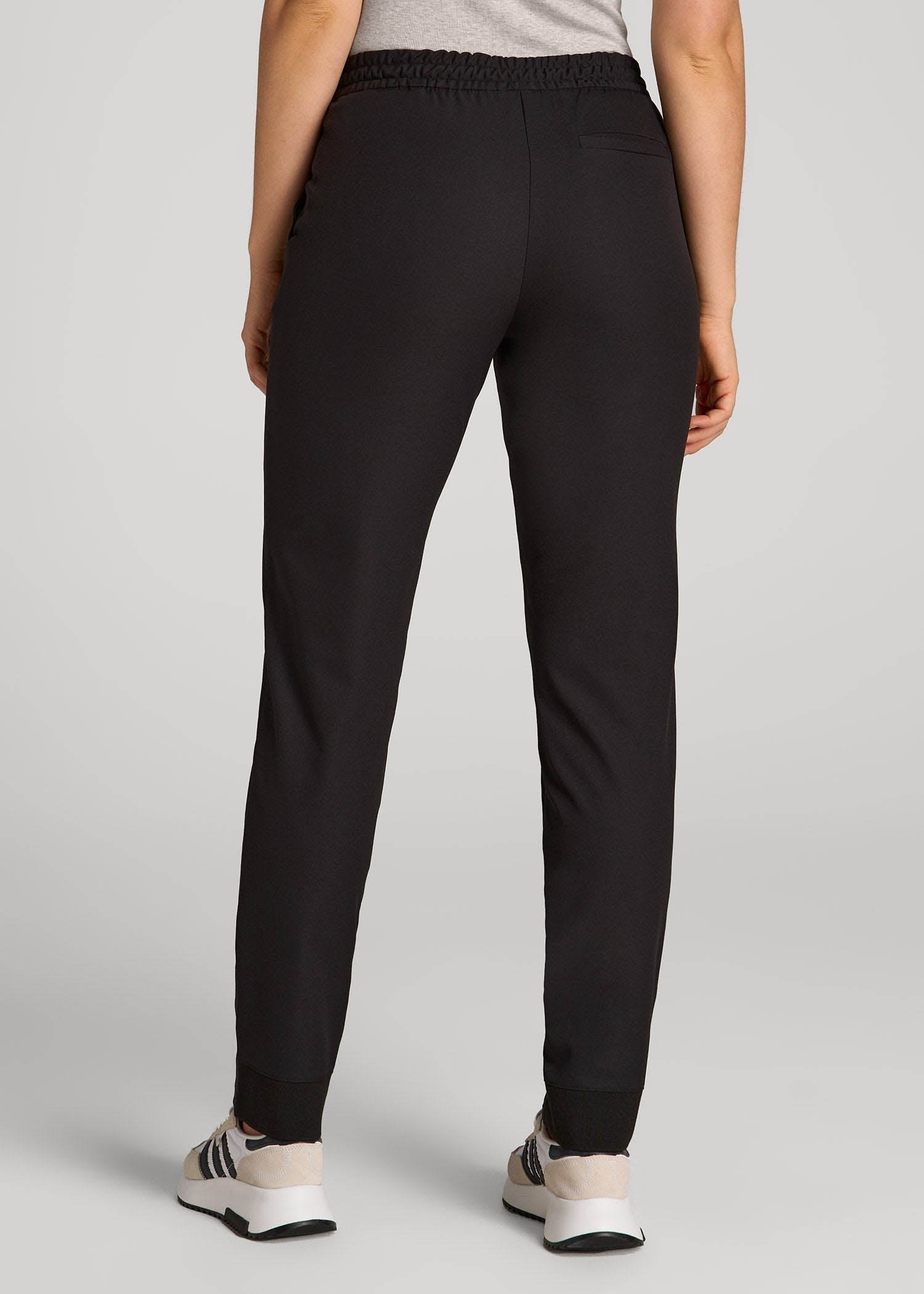 American Tall For Sale | Pull-on Traveler Pants 2.0 for Tall Women in Black