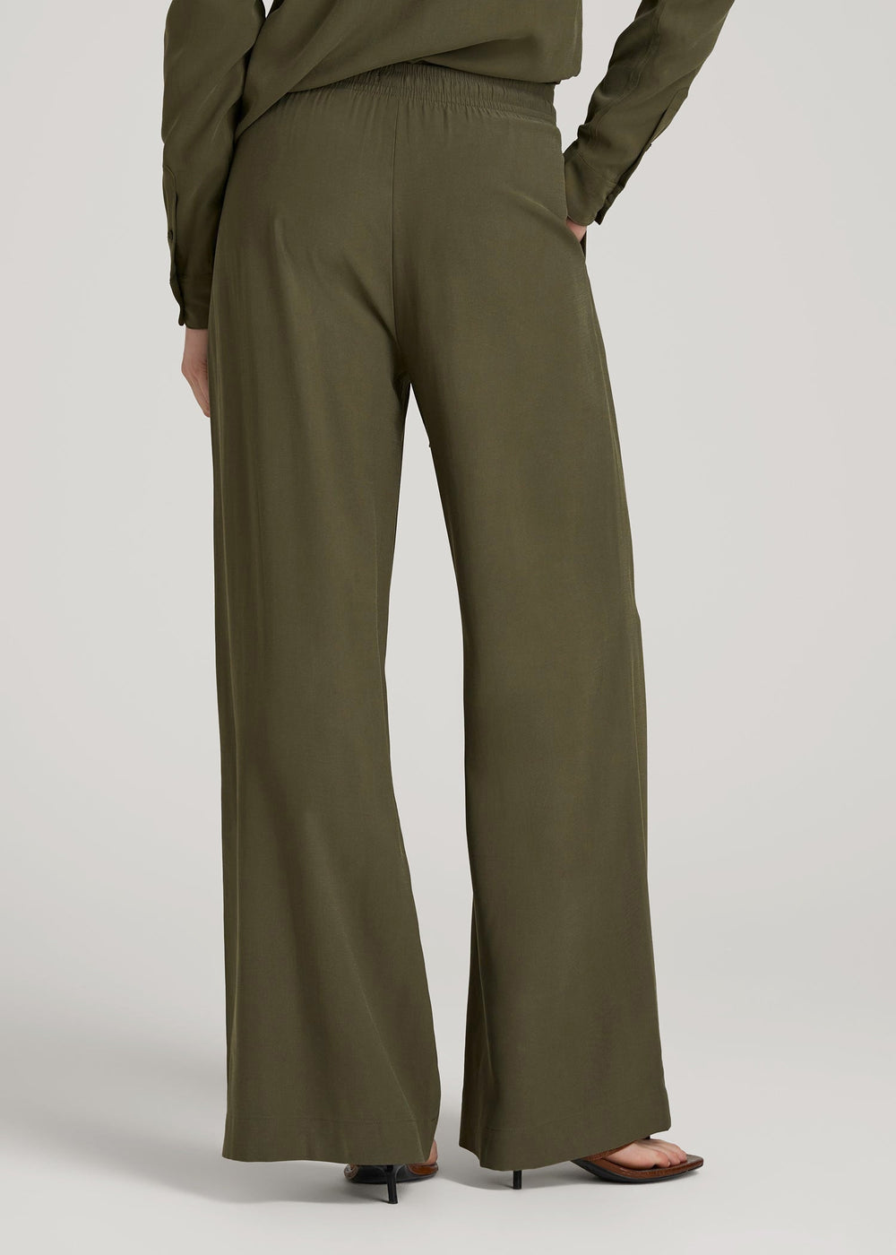 American Tall Outlet | Relaxed Pull-On Pants for Tall Women in Forest Night