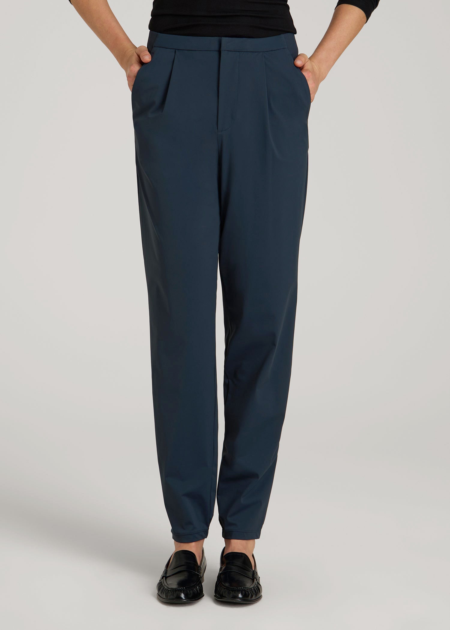 American Tall For Sale | Commuter Pleated Jogger Pant in for Tall Women Navy