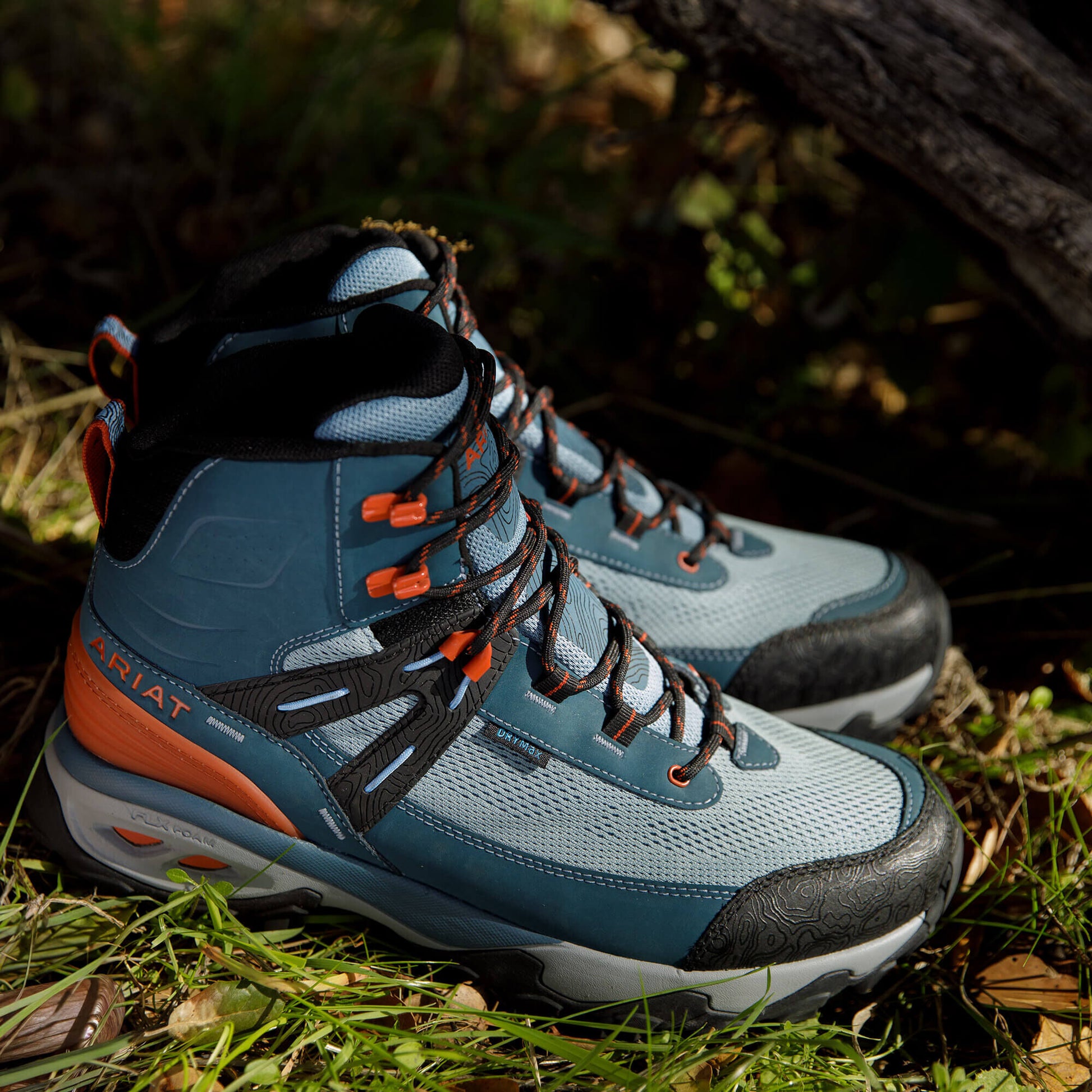 Ariat Traverse Mid Waterproof Hiking Boot