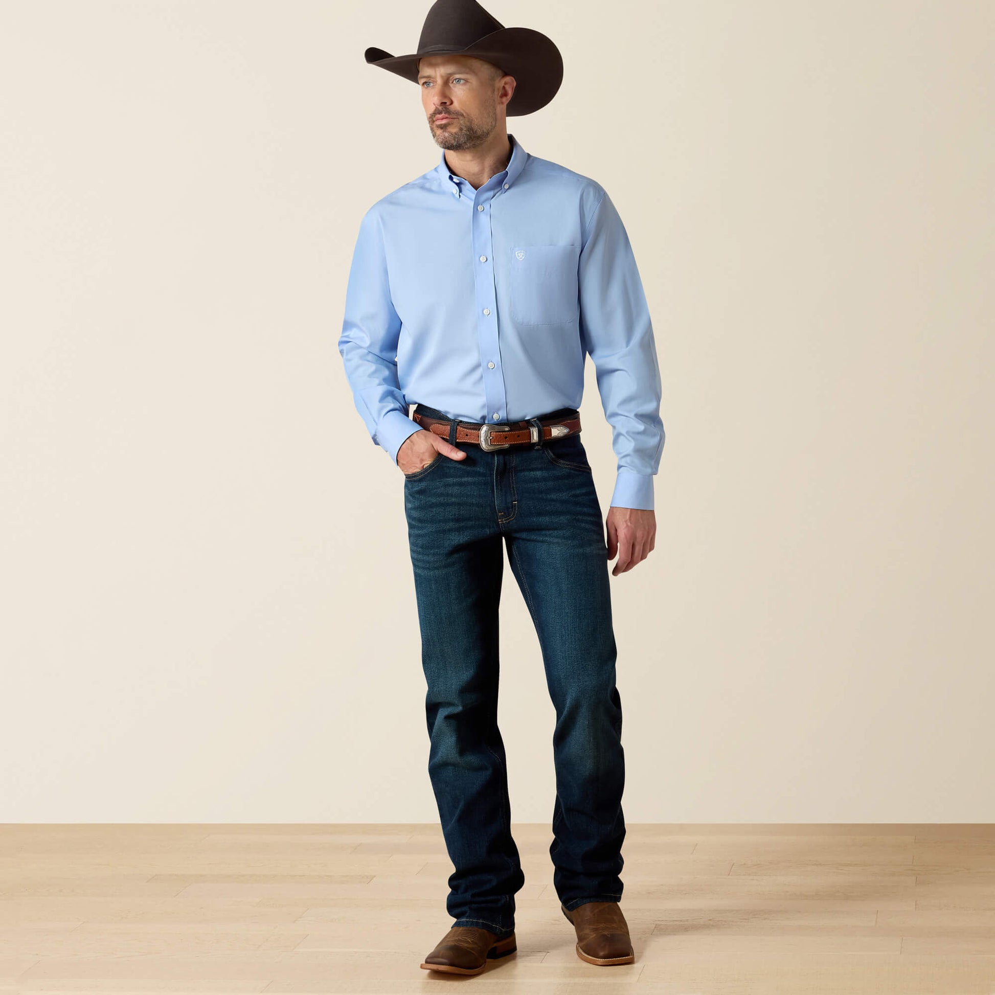 Ariat Wrinkle Free Solid Classic Fit Shirt