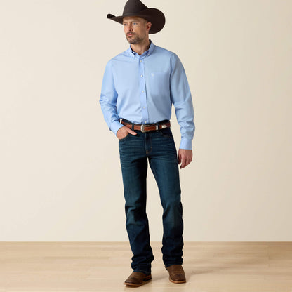 Ariat Wrinkle Free Solid Classic Fit Shirt